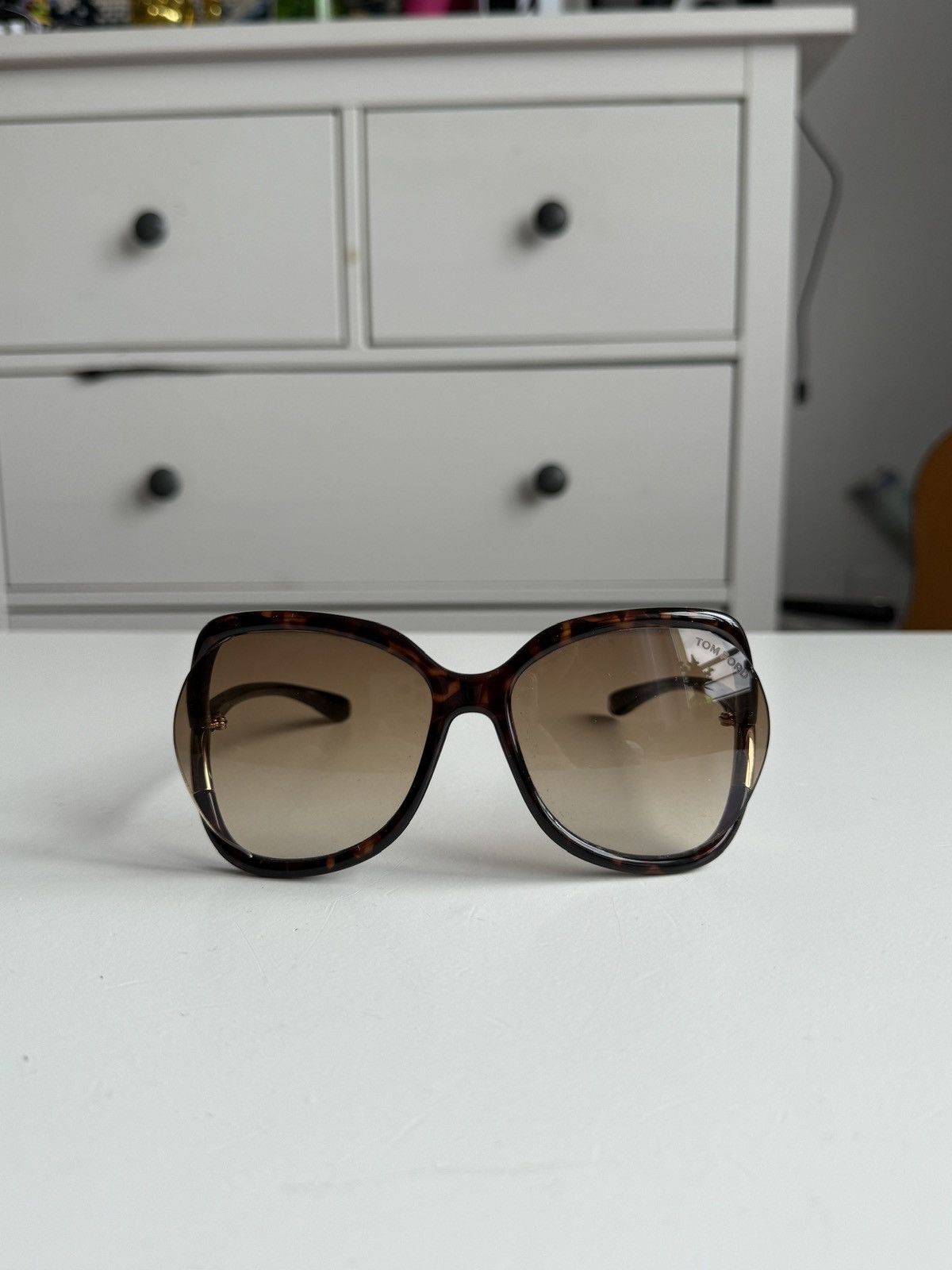 Designer × Tom Ford Tom Ford oval sunglasses designer luxury old money classy y2k Size ONE SIZE - 3 Thumbnail