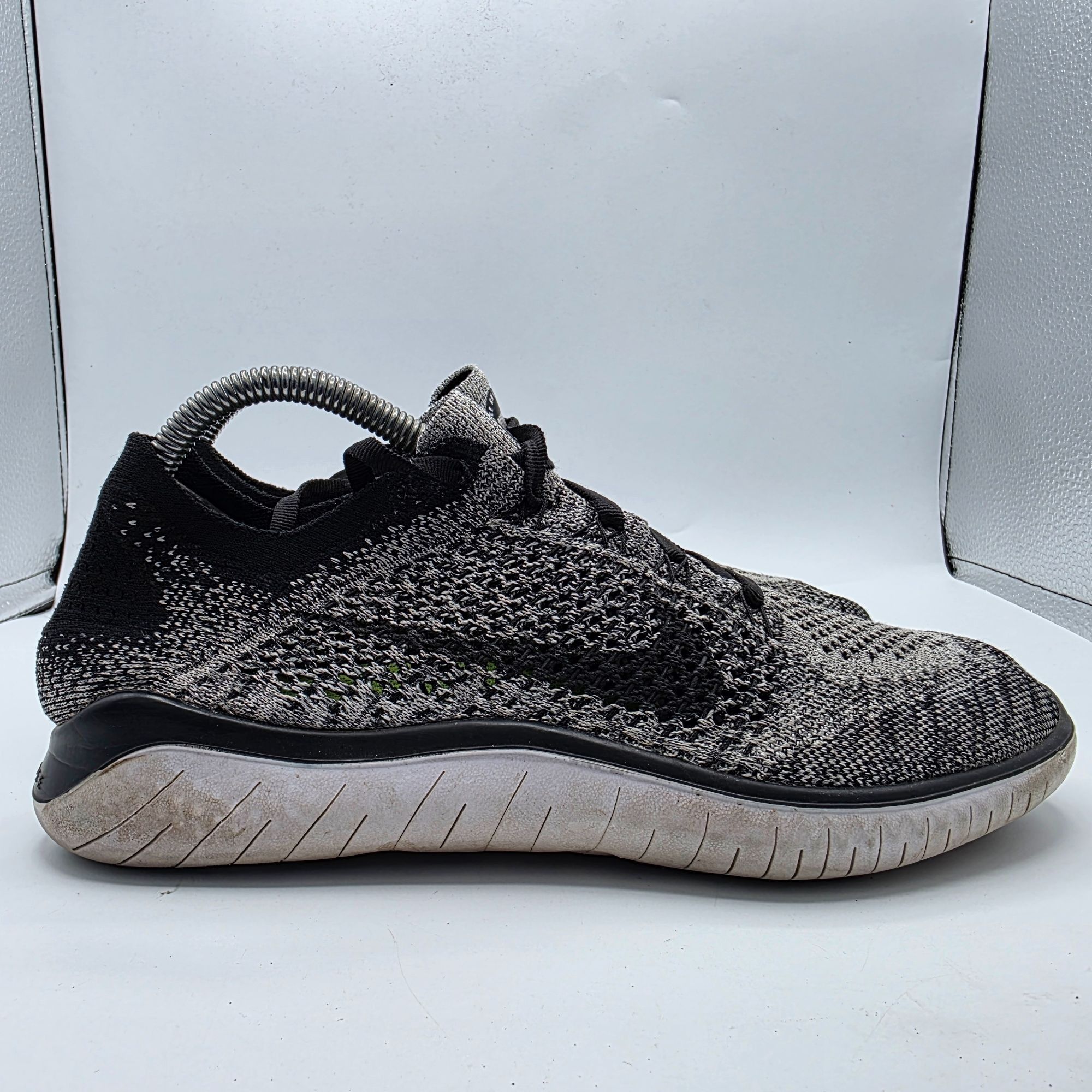 Nike Nike Free RN Flyknit Womens Size 9.5 Black Oreo Running Shoe Size US 9.5 / IT 39.5 - 12 Thumbnail