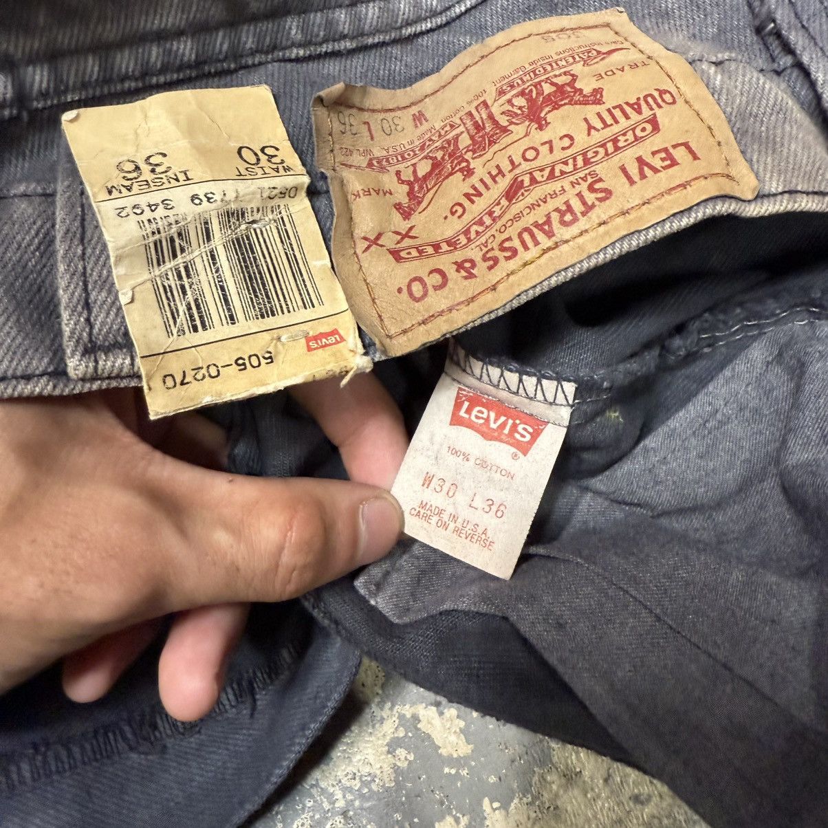 Levi's Vintage Levi’s 505 Black/Grey Denim Jeans USA NWT 90s Size US 29 - 10 Thumbnail