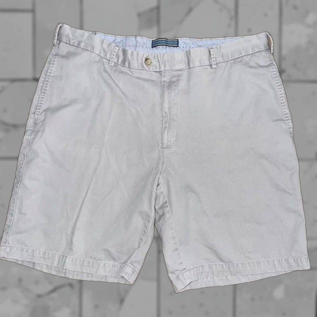 Peter Millar Peter Millar Beige Shorts 100% Cotton Made In Peru Mens 38 Beige Chino Cotton Mens 38 Peru Size US 38 / EU 54 - 1 Thumbnail