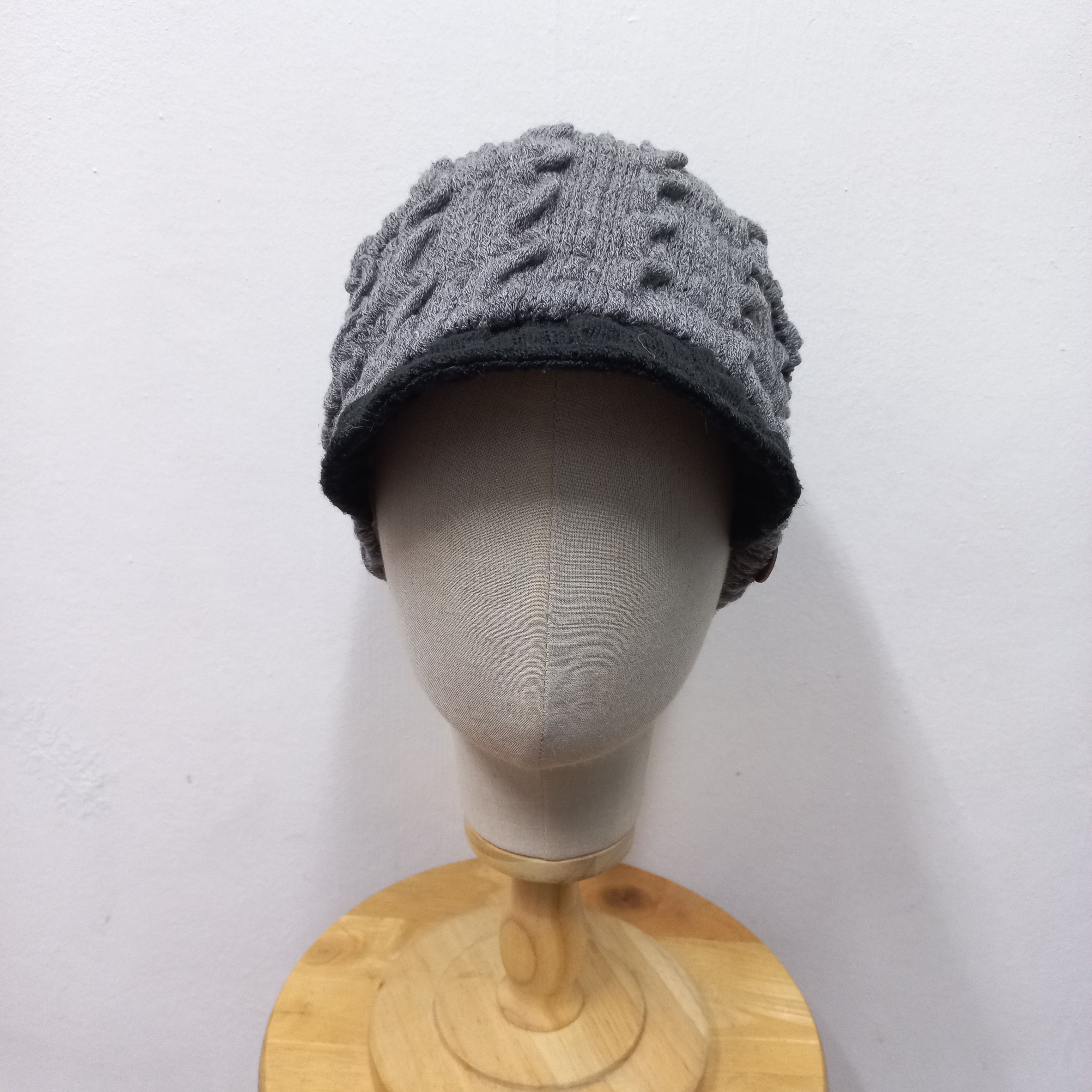 Quiksilver 💥Roxy visor beanie cap Size ONE SIZE - 2 Thumbnail
