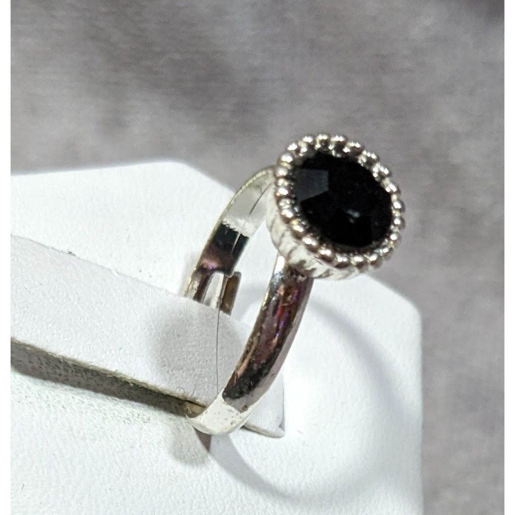 Other Simple Black Gemmed Silver Tone Ring Adjustable Size 6 1/2 Size ONE SIZE - 6 Thumbnail