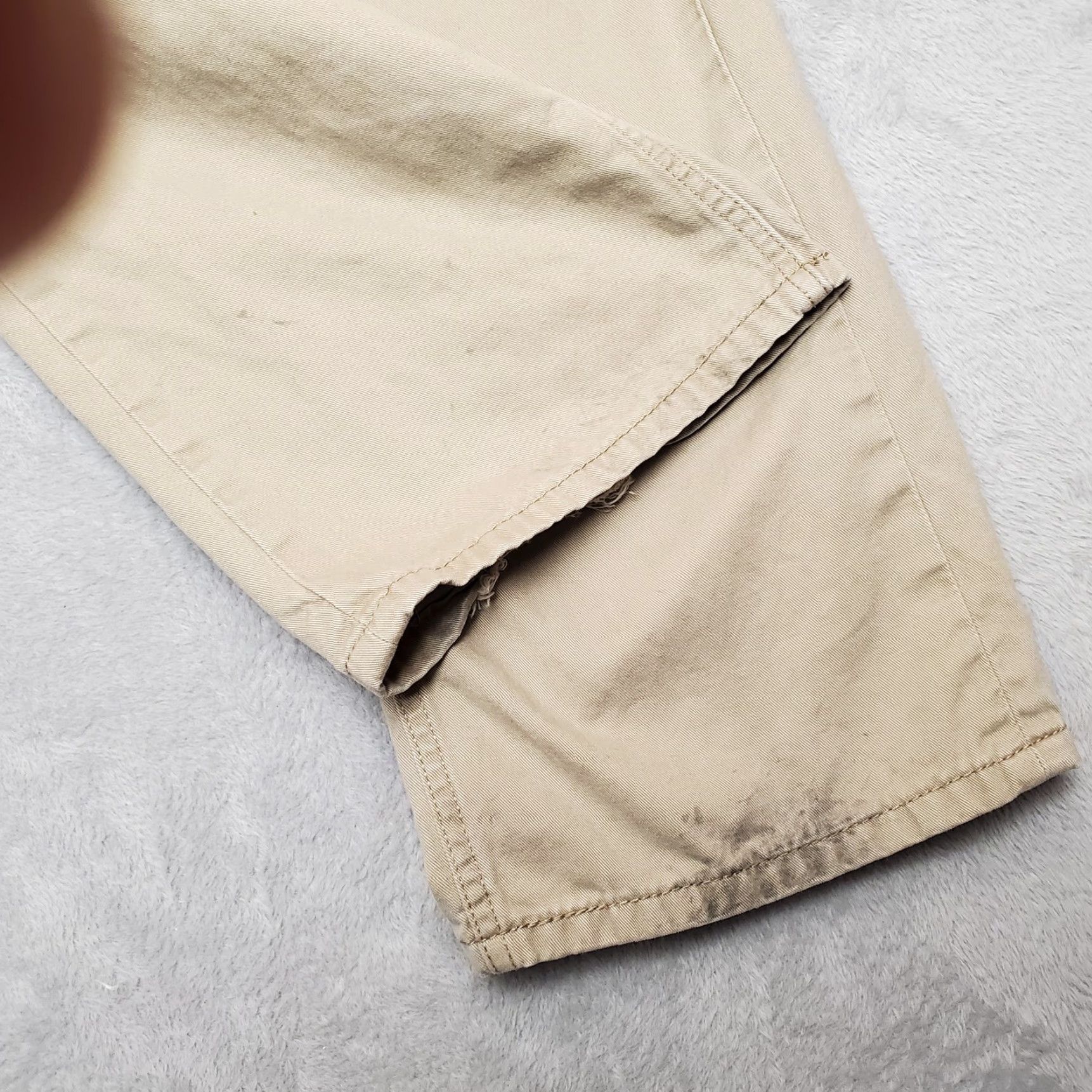Vintage Levis Pants Mens 34x32 Beige Khaki Chino White Tab Flat Front Casual Flaws 559 Size US 38 / EU 54 - 4 Thumbnail