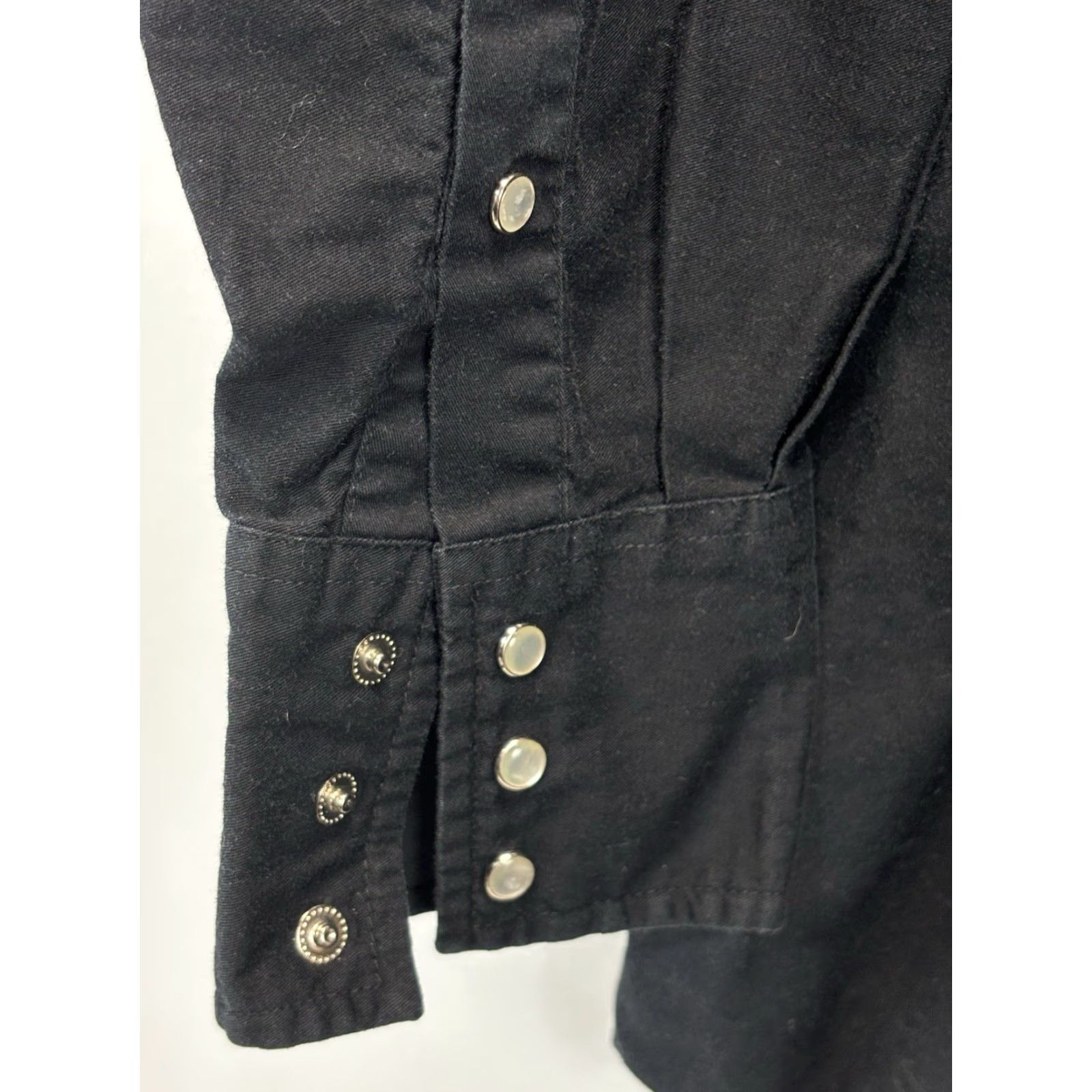 YOKE VINTAGE Cumberland Outfitters Pearl Snap Shirt Men’s Large Western Yoke Aztec Black White Mens L Shirt Size US L / EU 52-54 / 3 - 5 Thumbnail
