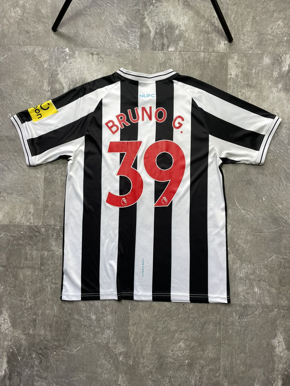 Castore Newcastle United 2022/23 Home Jersey Bruno G. #39 Castore L Size US L / EU 52-54 / 3 - 8 Thumbnail