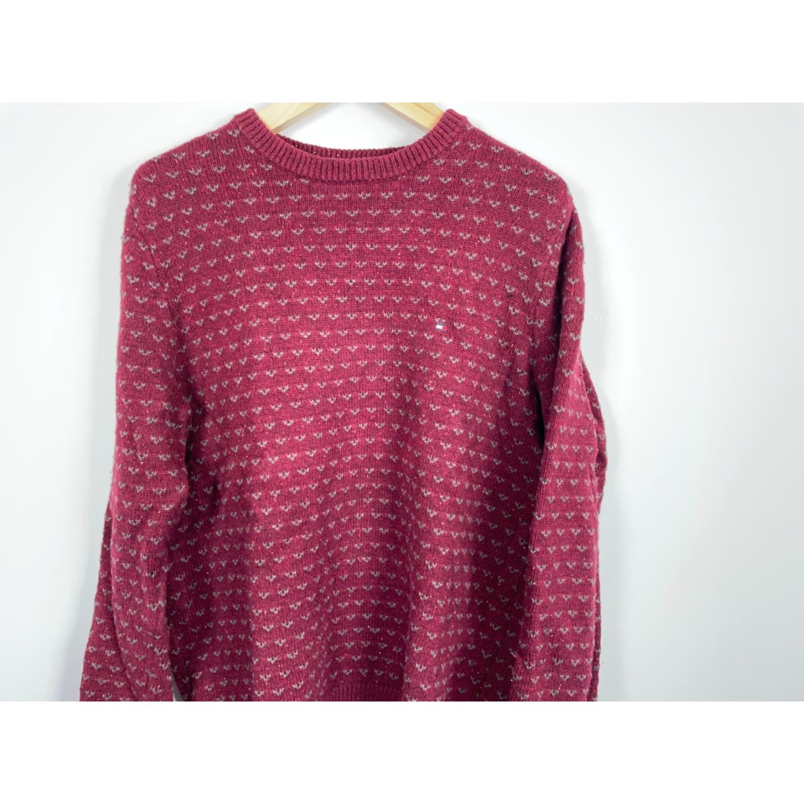 Tommy Hilfiger VINTAGE Tommy Hilfiger Sweater Men's Large Dark Red Birdseye Pattern Wool Blend Chunky Knit Crewneck Size US L / EU 52-54 / 3 - 4 Thumbnail