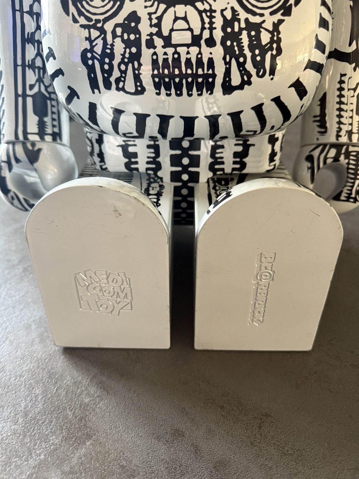 Medicom Toy H.R. Giger White Chrome 1000% BearBrick Size ONE SIZE - 4 Thumbnail