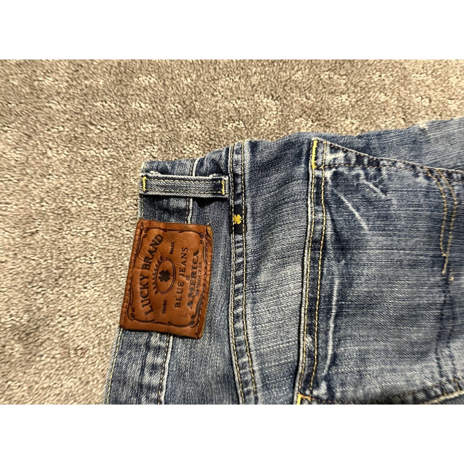 Lucky Brand Lucky Brand Jeans Mens 30X32 Distressed 121 Heritage Slim 5-Pocket Denim Blue Regular Straight Modern Mens Size US 30 / EU 46 - 3 Thumbnail