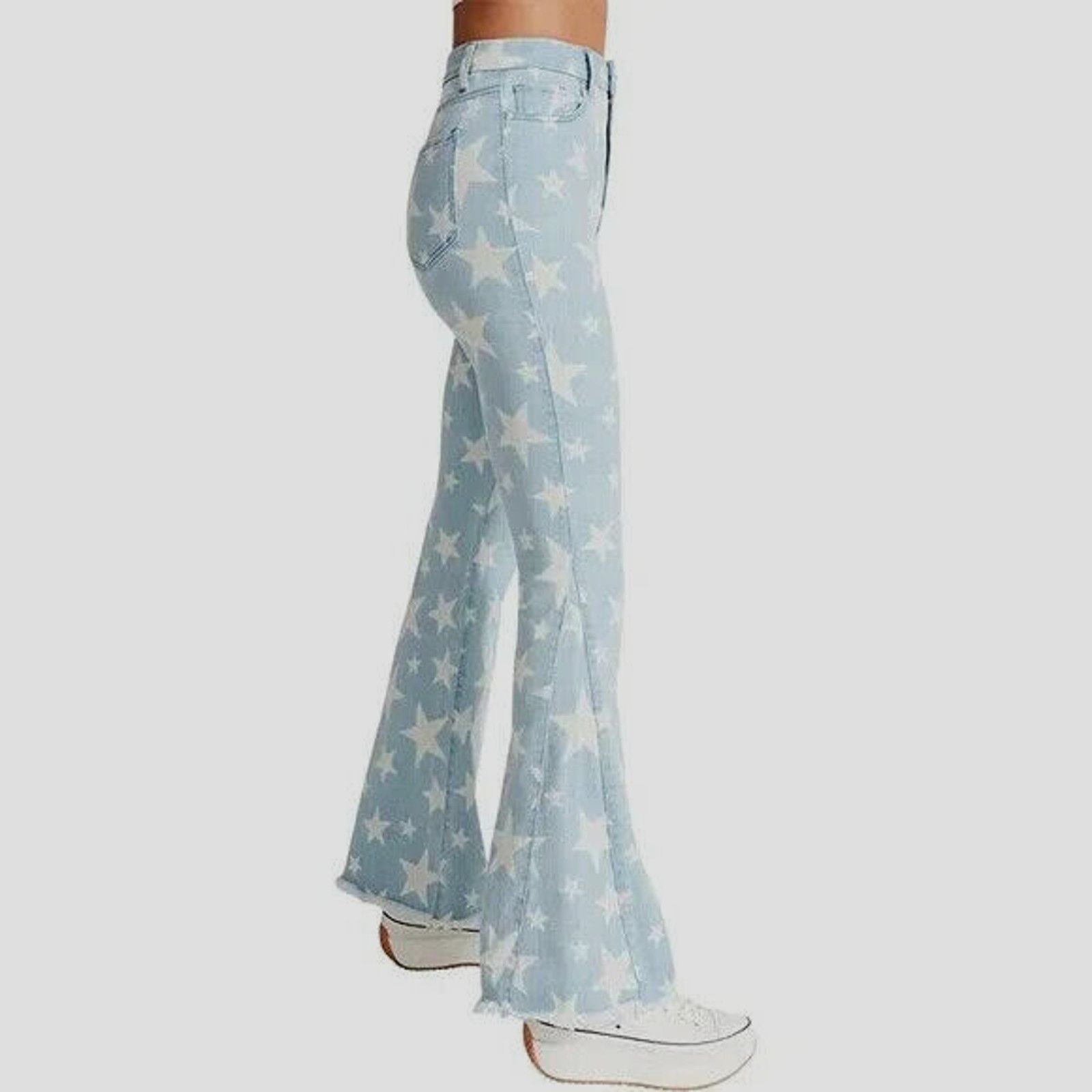 Madden NYC MADDEN GIRL CARLEY HIGH WAIST SUPER FLARE STAR JEANS SZ 10 Size 32" / US 10 / IT 46 - 4 Thumbnail