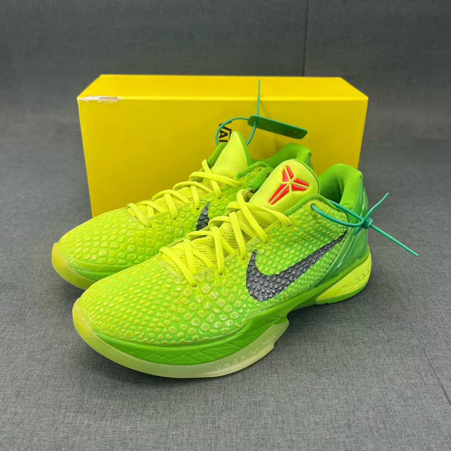 Nike ZK6 Green Hornet 42.5 Like New With Box Size US 9.5 / EU 42-43 - 1 Thumbnail