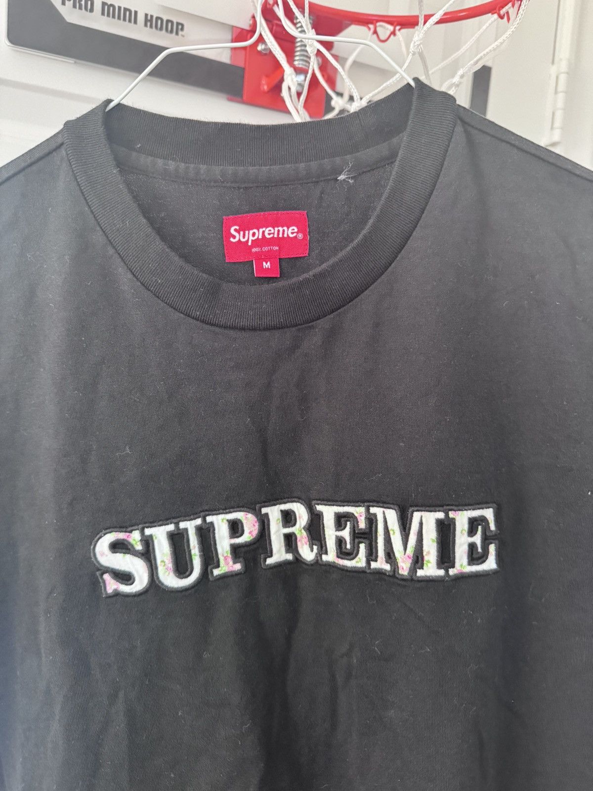 Supreme Supreme floral logo tee Size US M / EU 48-50 / 2 - 2 Thumbnail