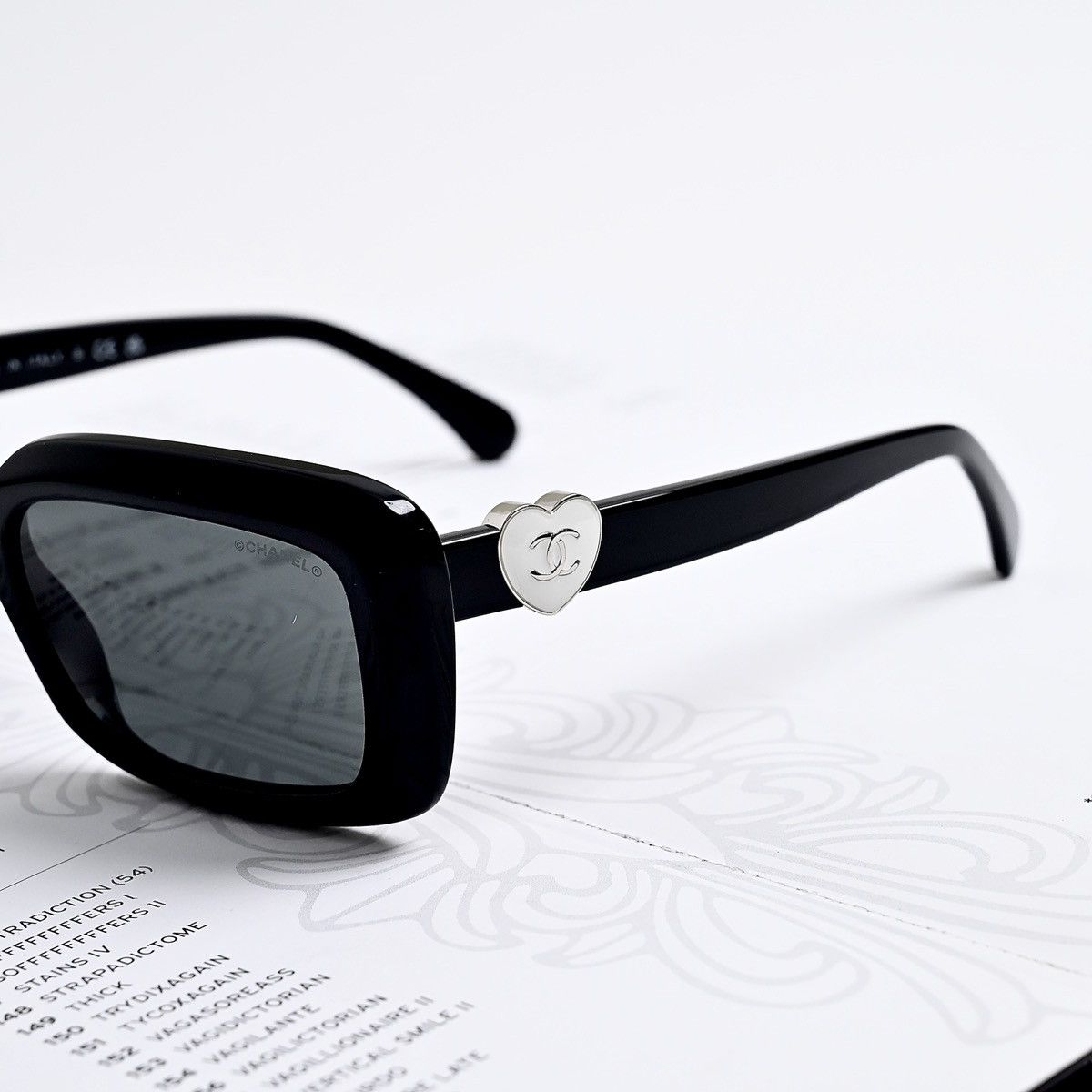 Chanel CHANEL 0CH5520 SUNGLASSES Size ONE SIZE - 3 Thumbnail