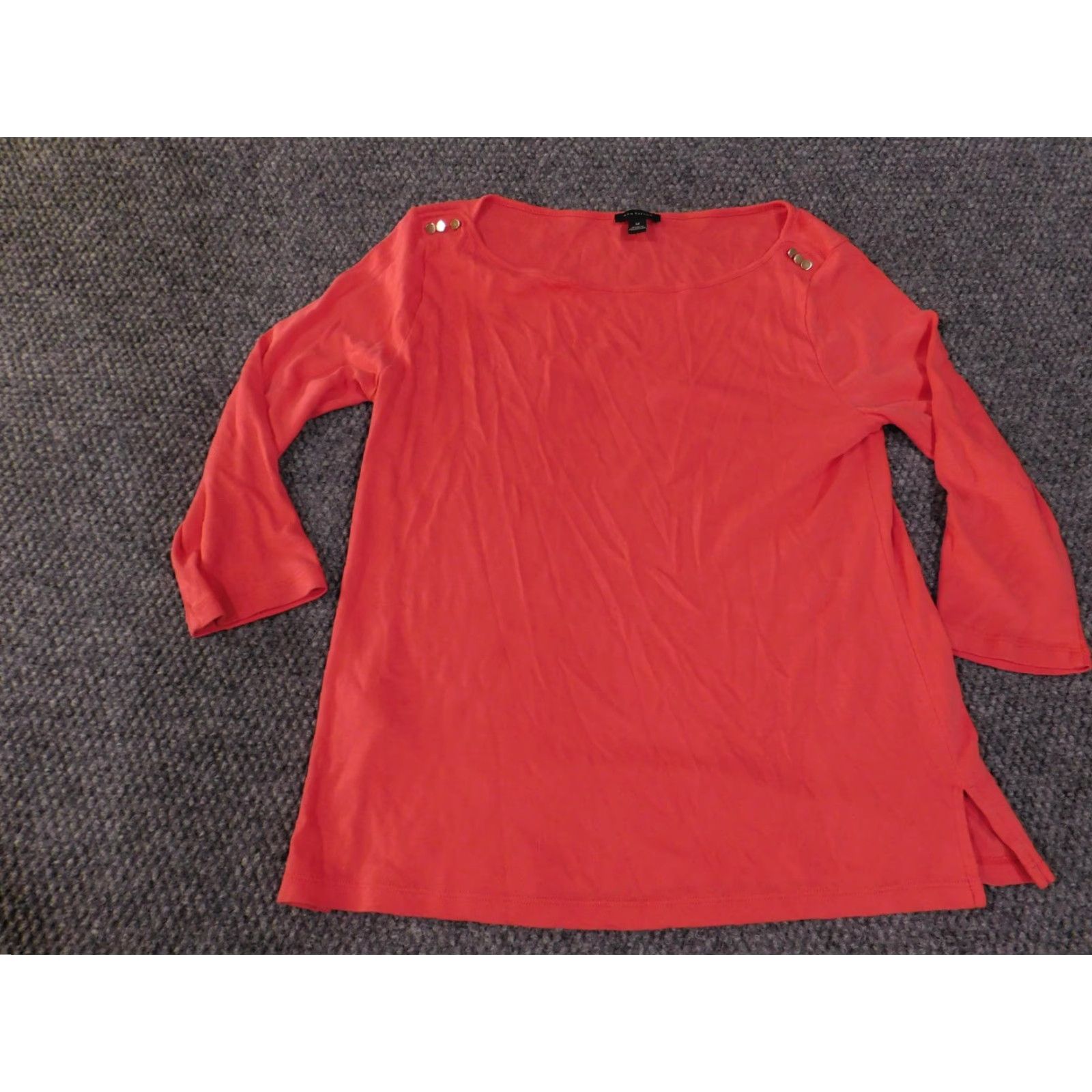 Ann Taylor Ann Taylor Shirt Womens M Coral 3/4 Sleeve Boatneck Shoulder Buttons Tunic Size M / US 6-8 / IT 42-44 - 2 Thumbnail