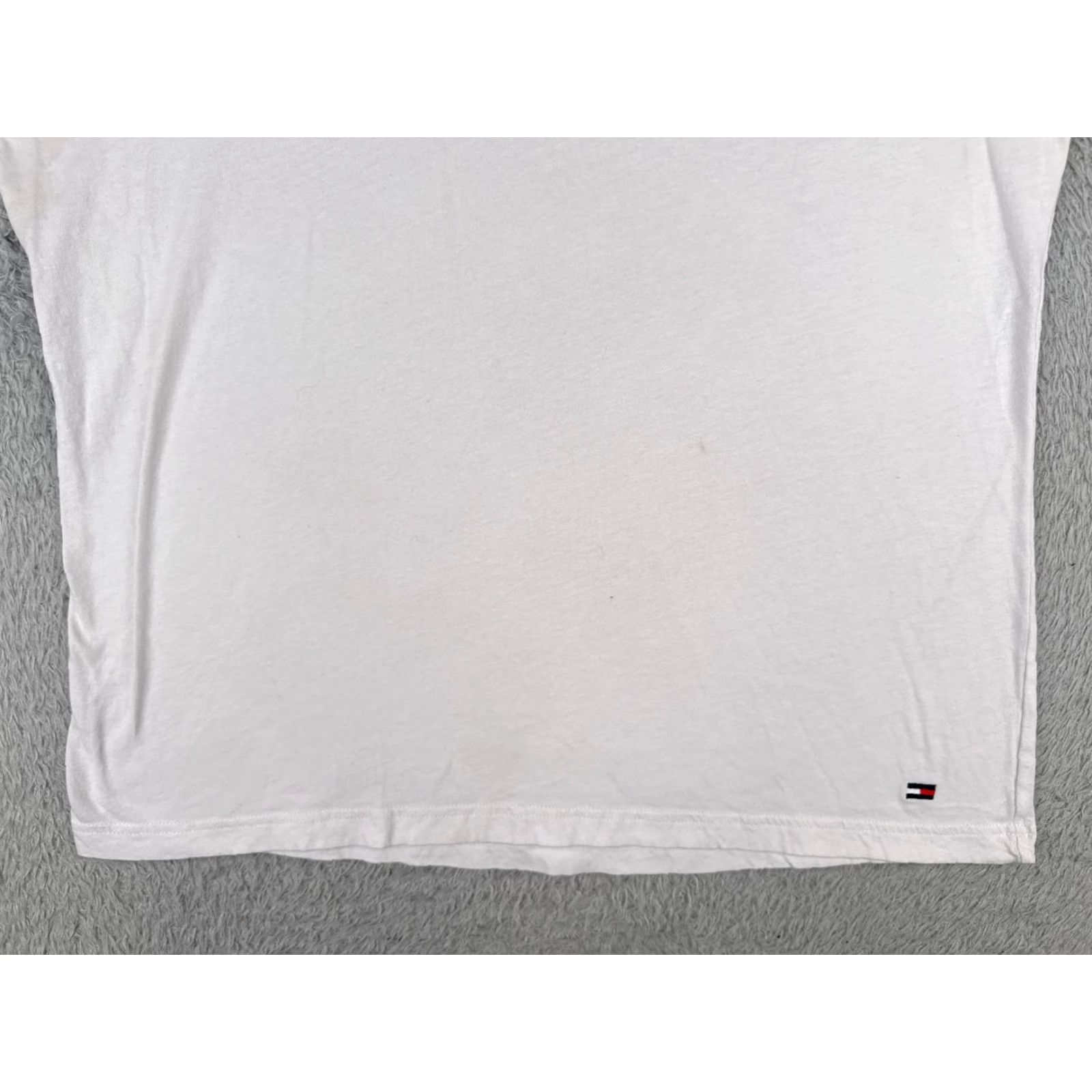 Tommy Hilfiger VINTAGE Tommy Hilfiger T-Shirt Women Adult XL White Casual Short Sleeve Cotton Summer Women's Size 40" / US 18 - 5 Thumbnail