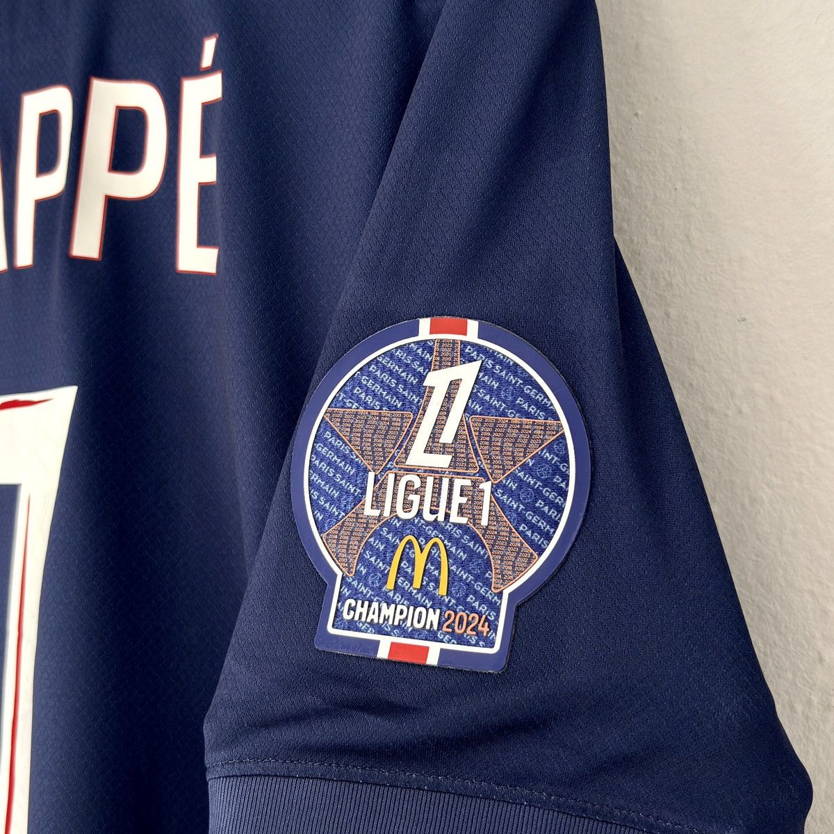 Jordan Brand × Nike RARE 2024 2025 PSG Mbappe Nike Jordan Kit Soccer Jersey Tee Size US M / EU 48-50 / 2 - 4 Thumbnail