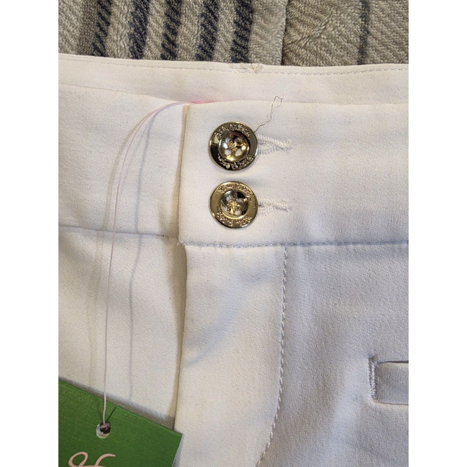Lilly Pulitzer Lilly Pulitzer Joette Stretch Dinner Shorts Resort White Women's 0 NEW NWT - Shirt? Size 25" / US 0 / IT 36 - 4 Thumbnail