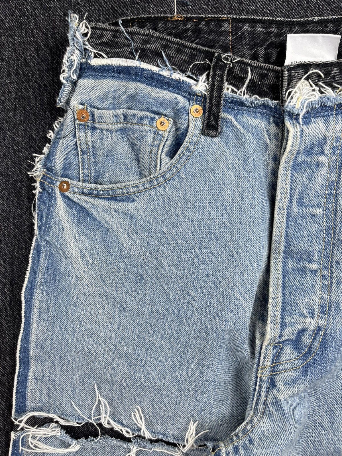 Levi's × Vetements SS19 Vetements Reworked Distressed Levi’s Denim Jeans Size US 28 / EU 44 - 3 Thumbnail