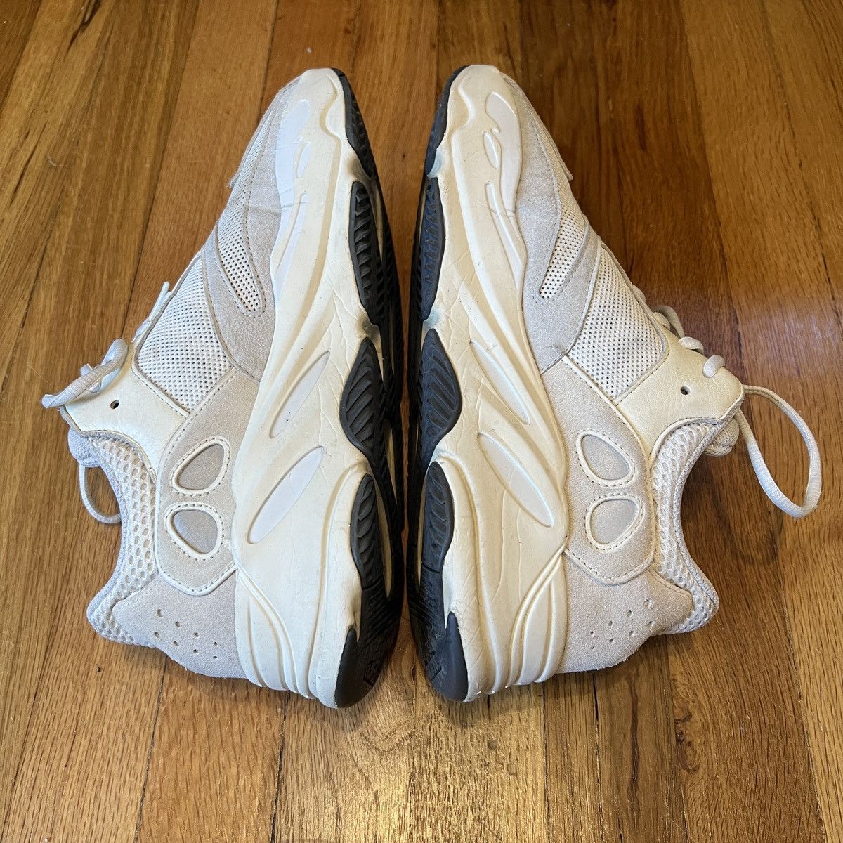 Yeezy Adidas Yeezy 700 - Analog Size US 11 / EU 44 - 5 Thumbnail