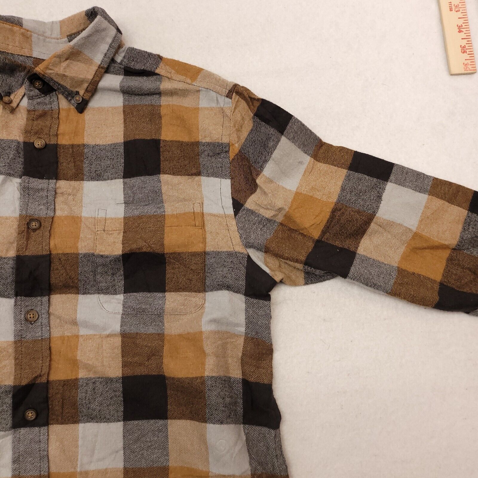 Croft & Barrow Croft & Barrow Gingham Flannel Shirt Mens Size Small S Gray Size US S / EU 44-46 / 1 - 5 Thumbnail