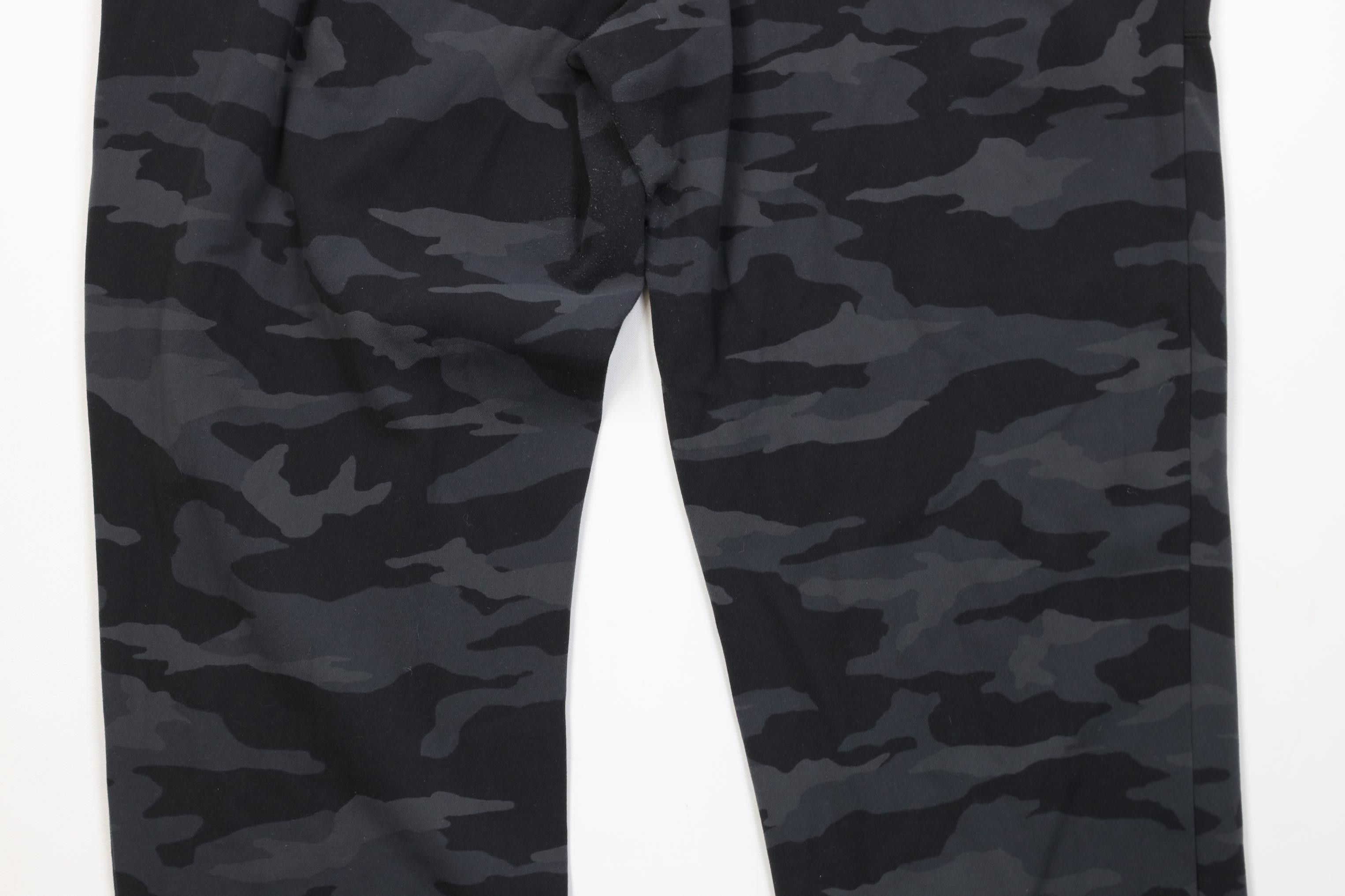 Athleta Athleta Salutation Camo Camouflage Cuffed Joggers Pants Size 26" / US 2 / IT 38 - 9 Thumbnail