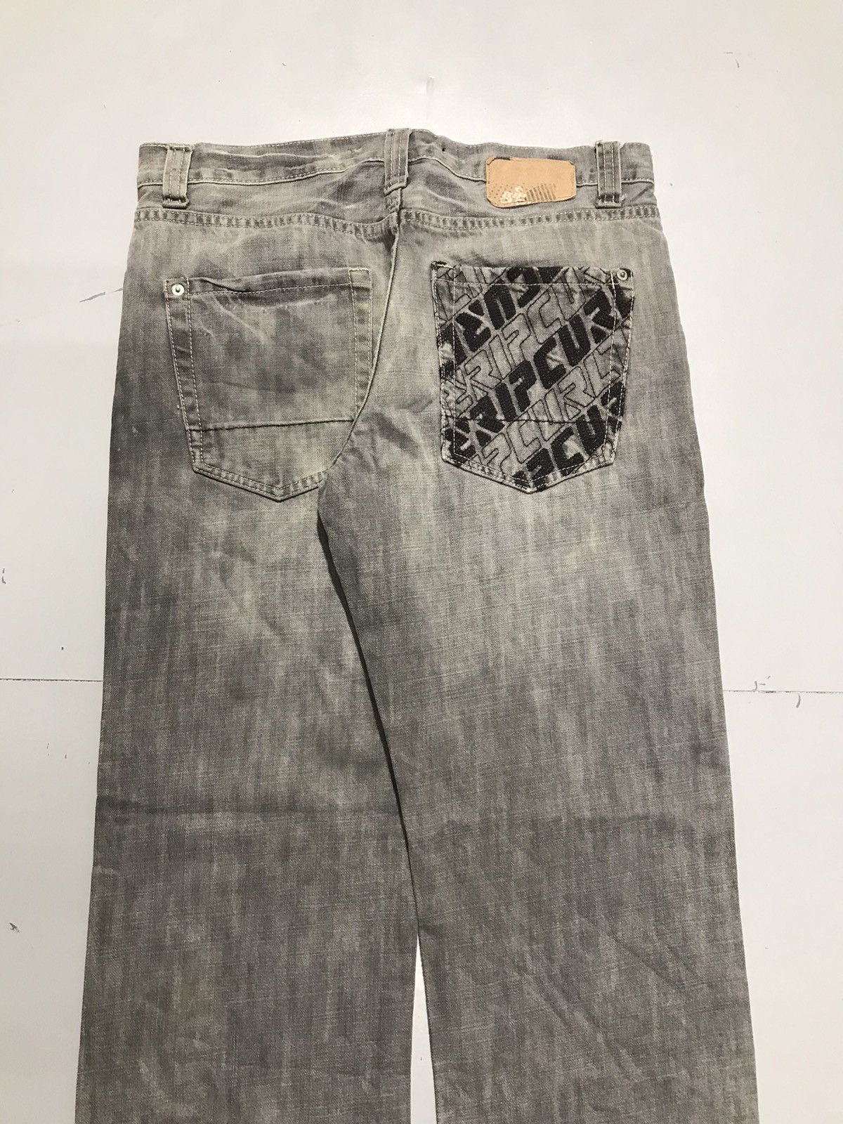 Rip Curl Vintage curl RIP embroidered denim Size US 34 / EU 50 - 11 Thumbnail