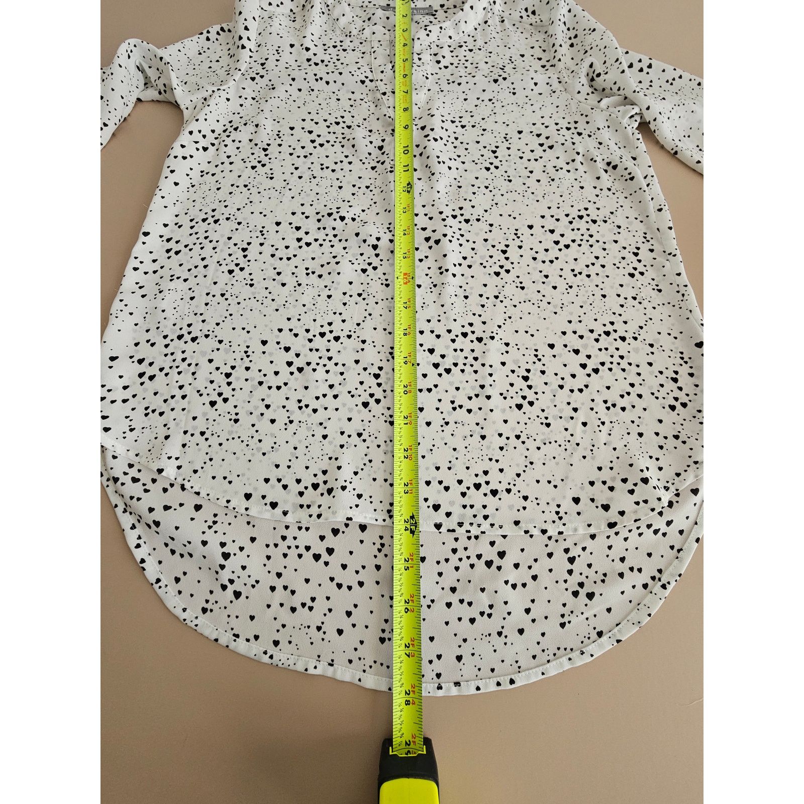 Anthropologie Daniel Rainn White Heart Print Split Neck Hi-Low Hem Top PS Size S / US 4 / IT 40 - 5 Thumbnail