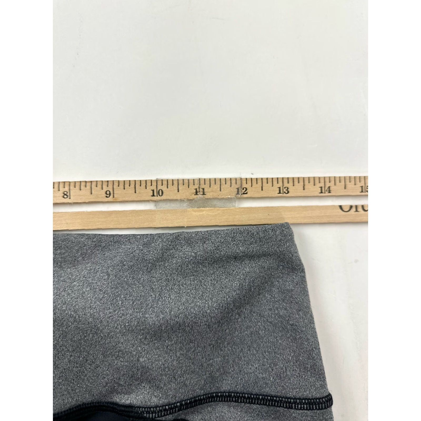 Under Armour Under Armour Leggings Womens M Medium Black Grey Cropped Compression Athletic Fit Size 32" / US 10 / IT 46 - 6 Thumbnail