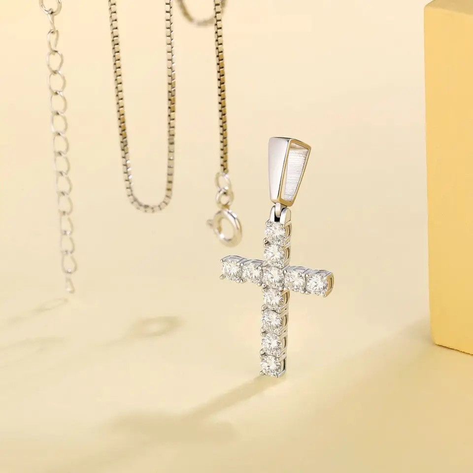 Jewelry 925 Silver 1.1 Carat Moissanite Cross Necklace Pendant Size ONE SIZE - 4 Thumbnail