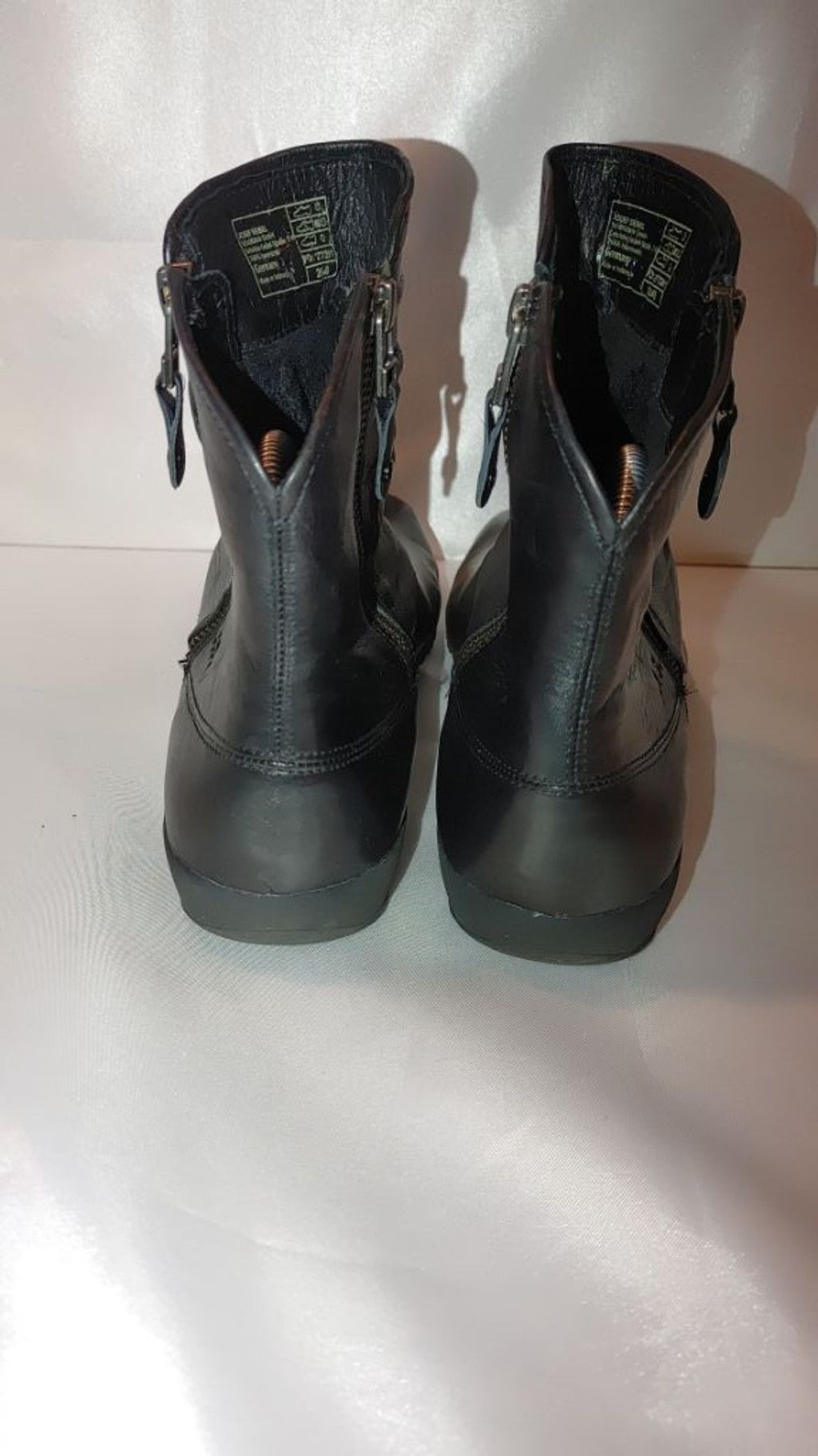 JOSEF SEIBAL Josef Seibel Naly 24 Ruched Leather Boots Size 40 Size US 9.5 / IT 39.5 - 7 Thumbnail