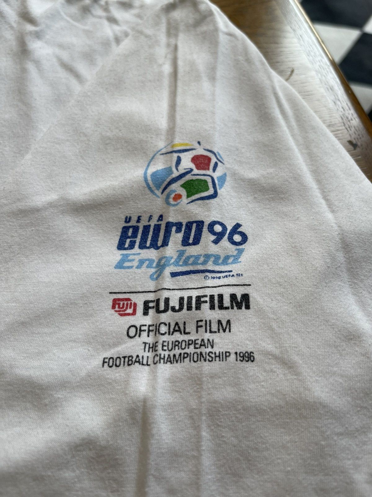 Vintage Vintage Euro 96 England Mascot T shirt L. Size US L / EU 52-54 / 3 - 4 Thumbnail