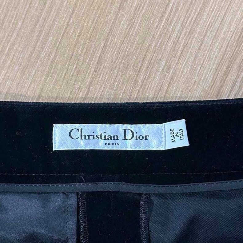 Dior Black Velvet Cropped Pants by Dior-2505 Size US 34 / EU 50 - 4 Thumbnail