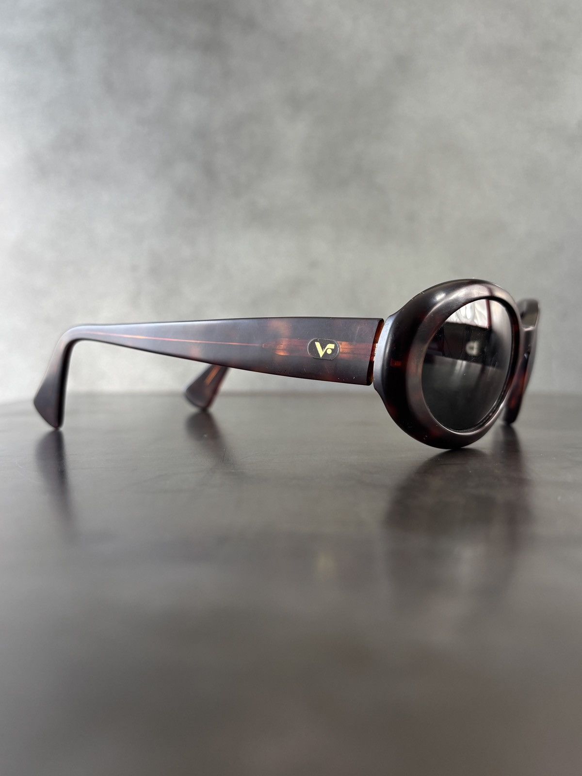 Vogue Vintage Vogue Sunglasses 1990s Made in Italy Oval Y2K VO2167 Size ONE SIZE - 3 Thumbnail