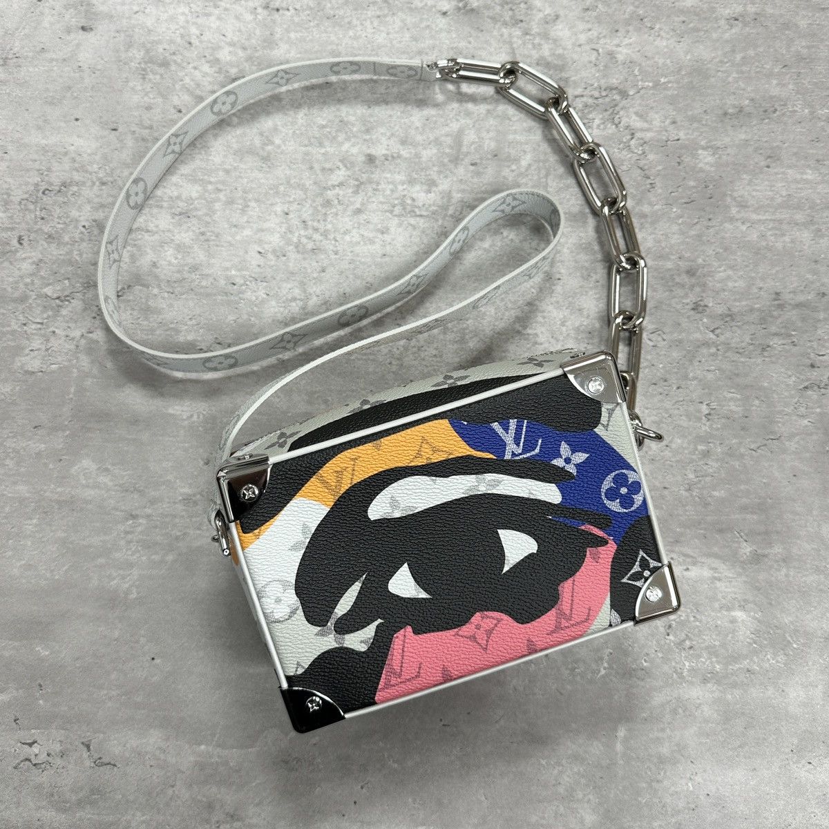 Louis Vuitton Louis Vuitton LV Kid Super Mini Soft Trunk Eye Monogram Size ONE SIZE - 6 Thumbnail