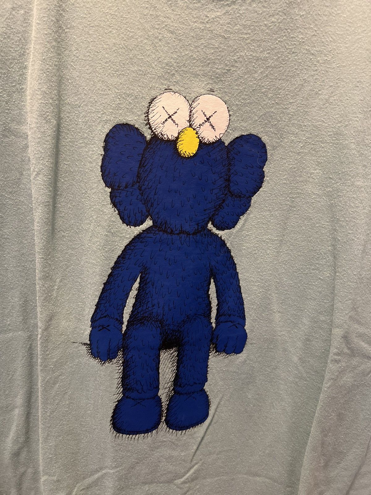 Kaws × Uniqlo Kaws x Uniqlo tshirt Size US M / EU 48-50 / 2 - 3 Thumbnail