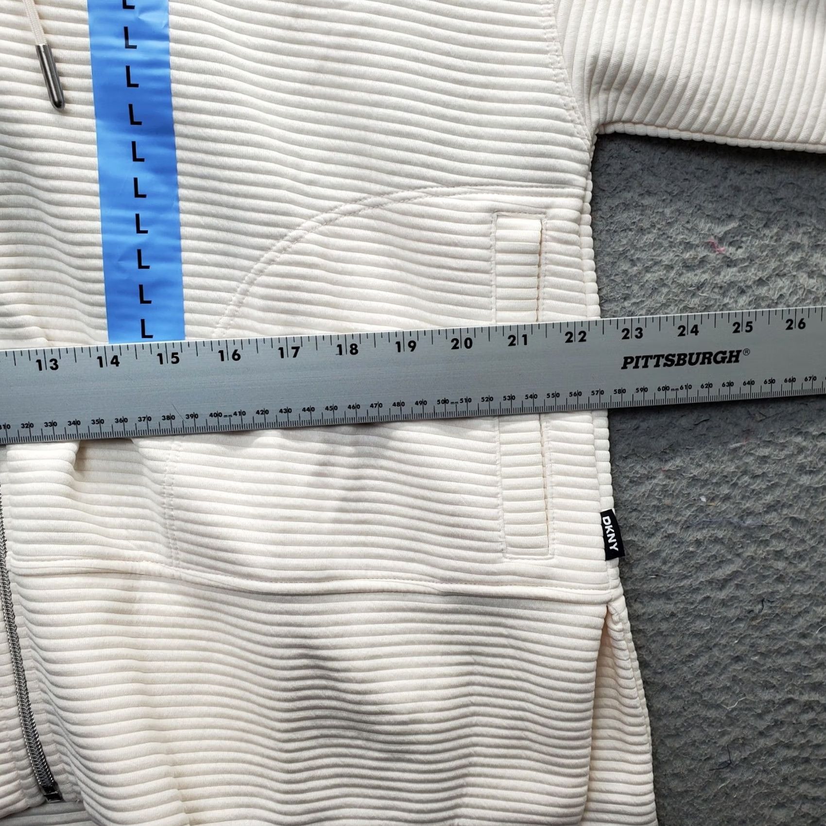 DKNY DKNY Hooded Jacket Womens L White Chest 22.5 Length 25 Pockets Zipper Basic Jacket Size L / US 10 / IT 46 - 4 Thumbnail
