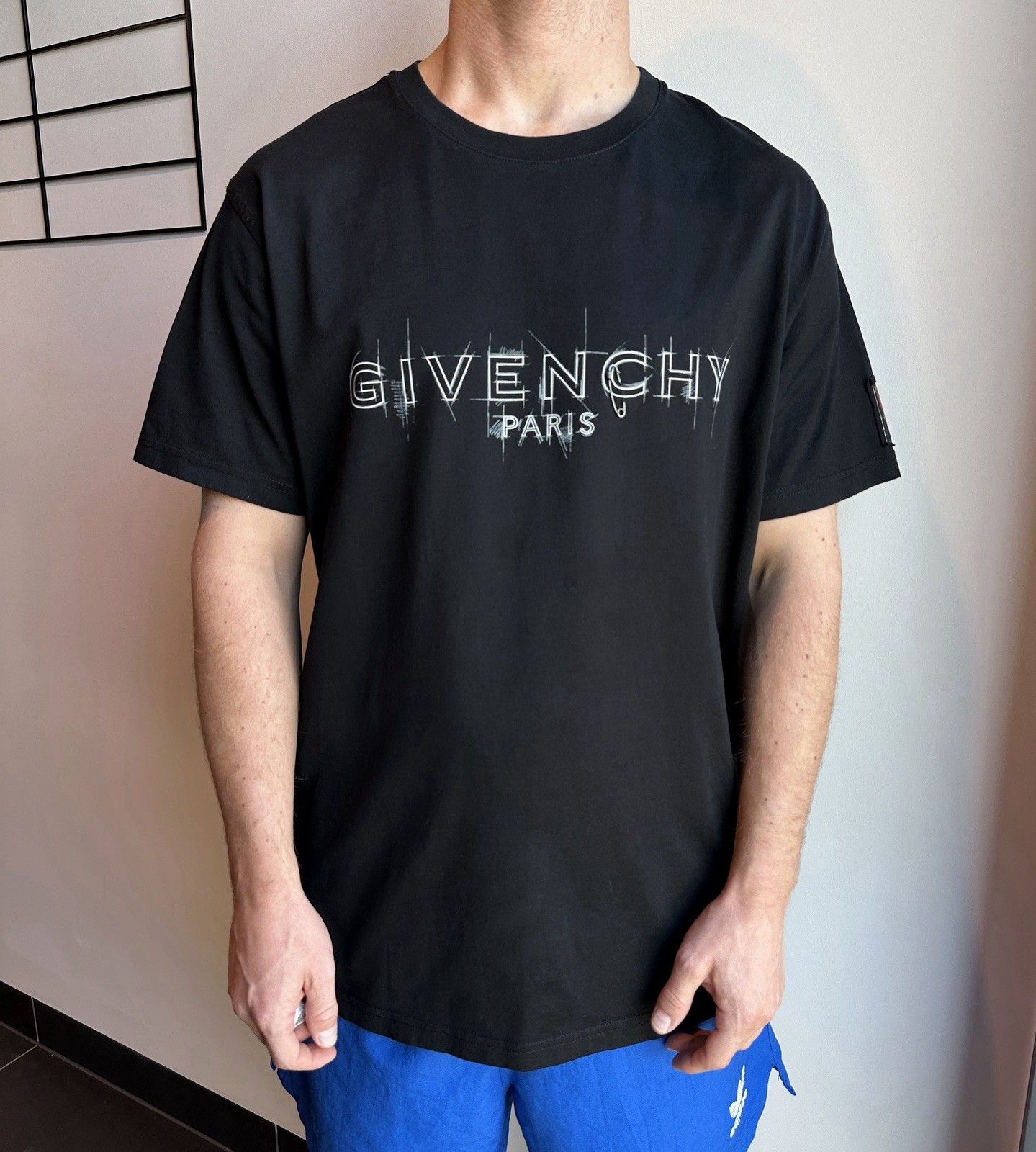 Givenchy Givenchy Sketch Logo Mens T-Shirt Tee size M Size US M / EU 48-50 / 2 - 1 Thumbnail
