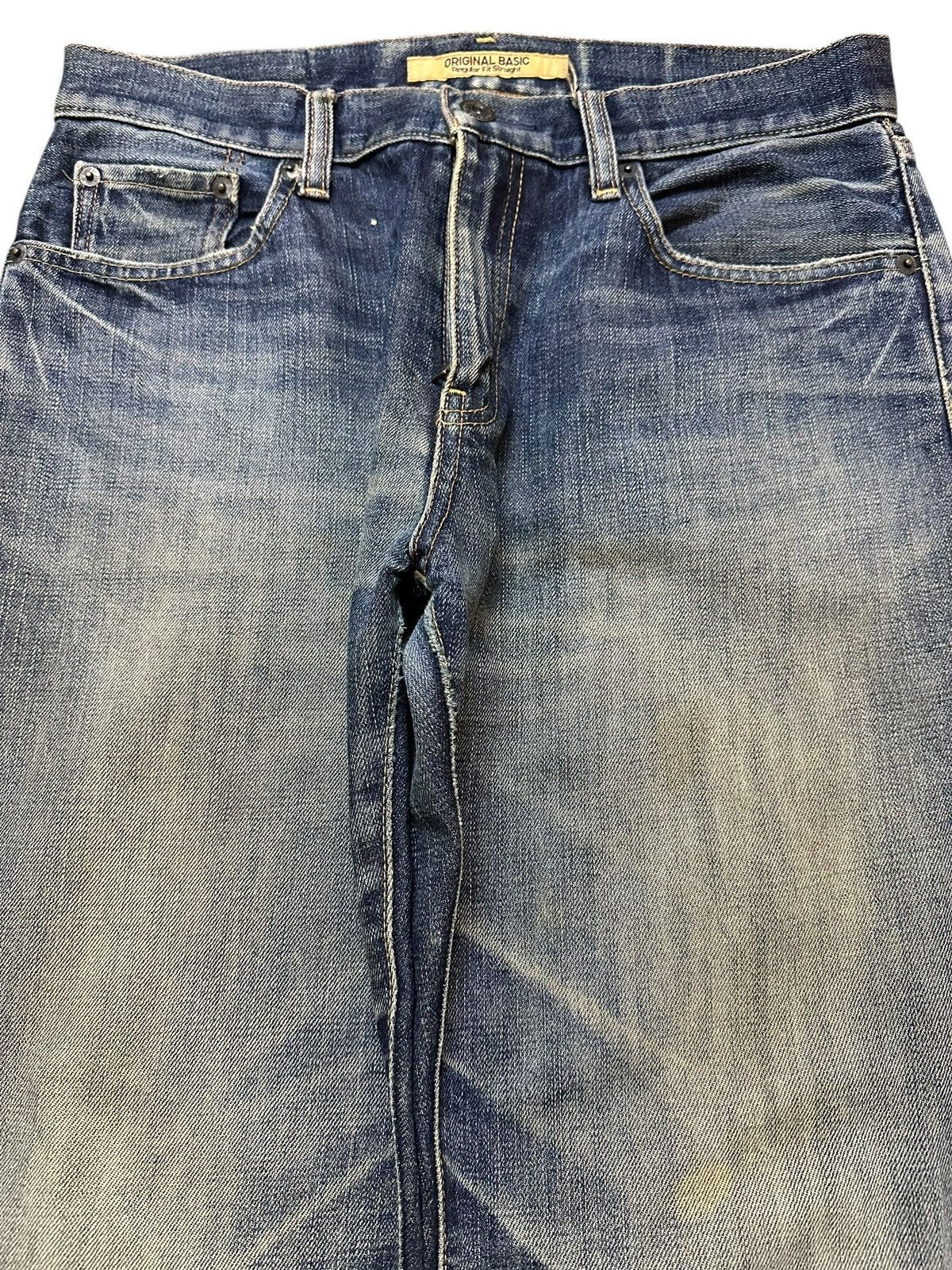 Uniqlo Vintage Japanese Uniqlo Blue Faded Wash Distress Loose Jeans Size US 31 - 3 Thumbnail