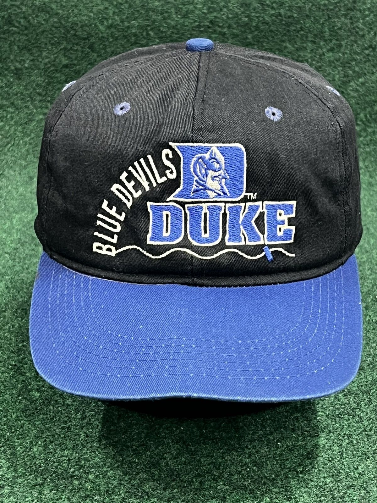 NCAA Vintage 90s Duke Blue Devils Hat Size ONE SIZE - 1 Thumbnail