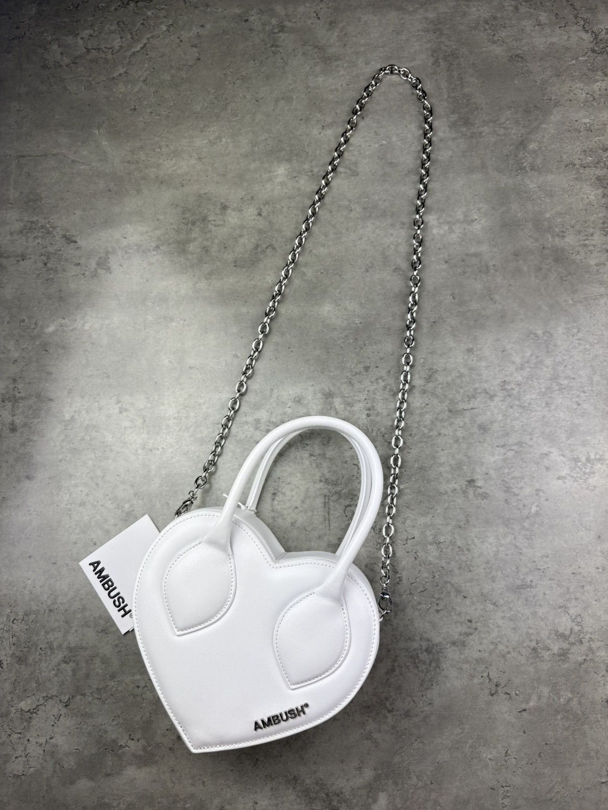 Ambush Design Ambush heart handle leather shoulder bag on chain Size ONE SIZE - 2 Thumbnail
