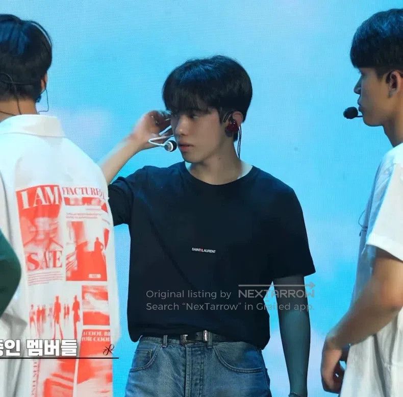 Saint Laurent Paris Saint Laurent Paris Black Brand Logo Pattern Slogan Short Size US L / EU 52-54 / 3 - 7 Thumbnail