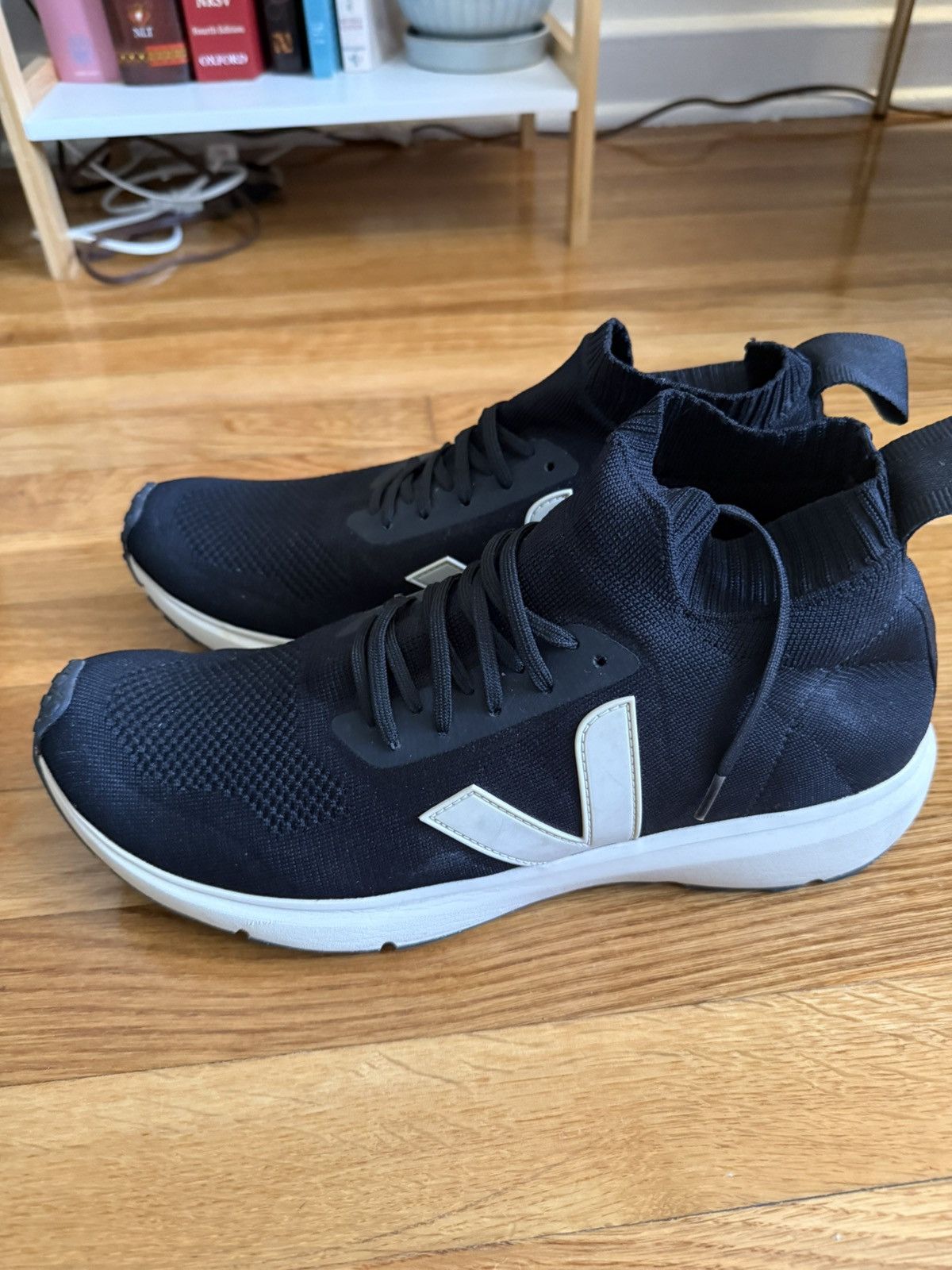 Veja Veja slip-on socks shoes black Size US 12 / EU 45 - 2 Thumbnail