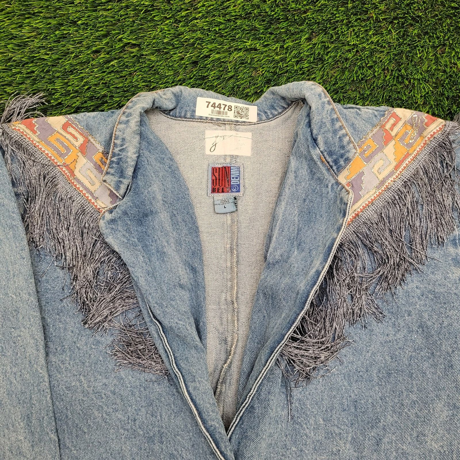 Vintage Vintage Native-American Denim Jacket Womens L/XL 23x29 Baggy Size XL / US 12-14 / IT 48-50 - 3 Thumbnail