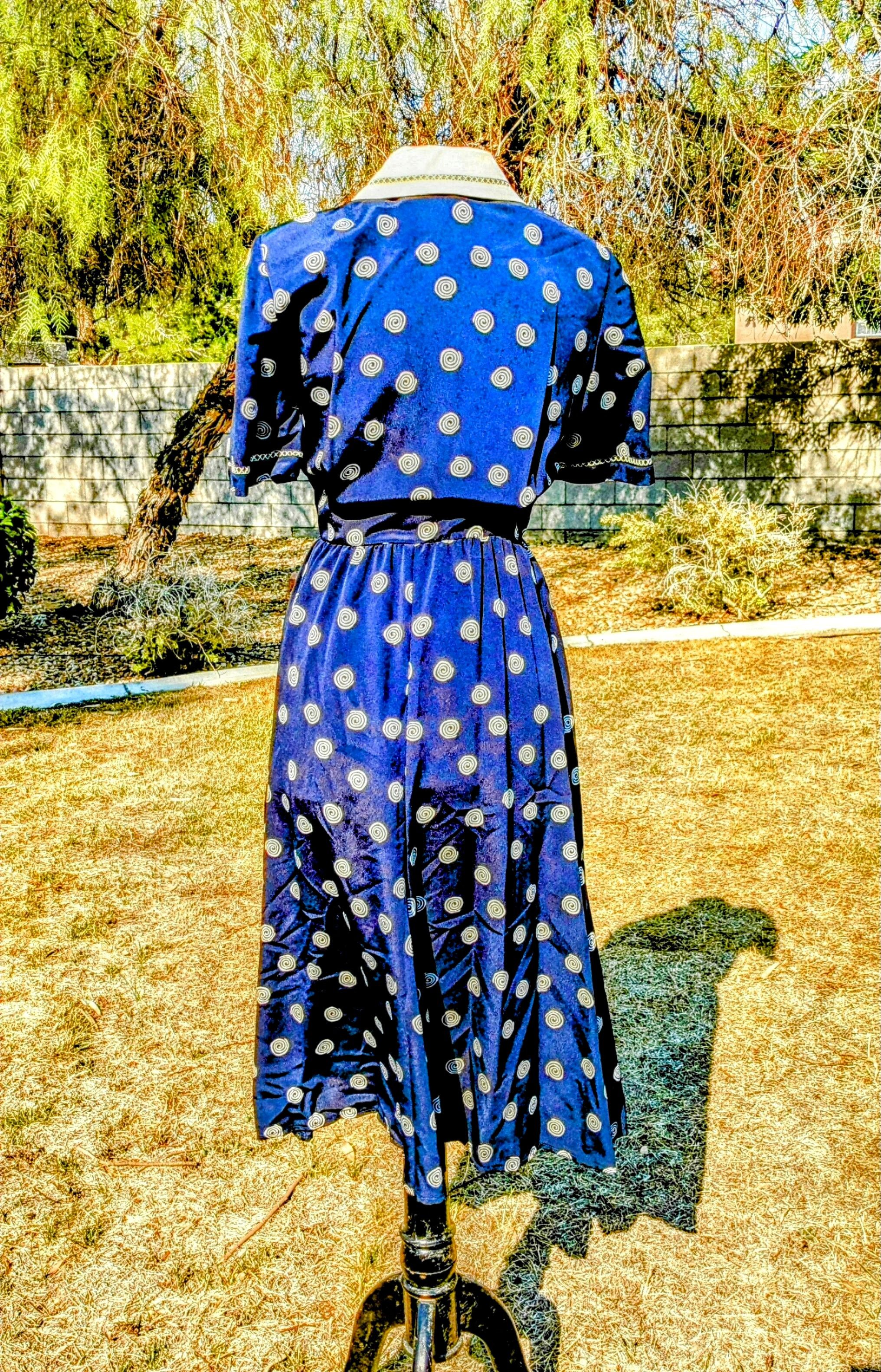 Liz Claiborne Vintage Swirls Petite Liz Claiborne Blouson Maxi Shirt Dress Size XS / US 0-2 / IT 36-38 - 4 Thumbnail