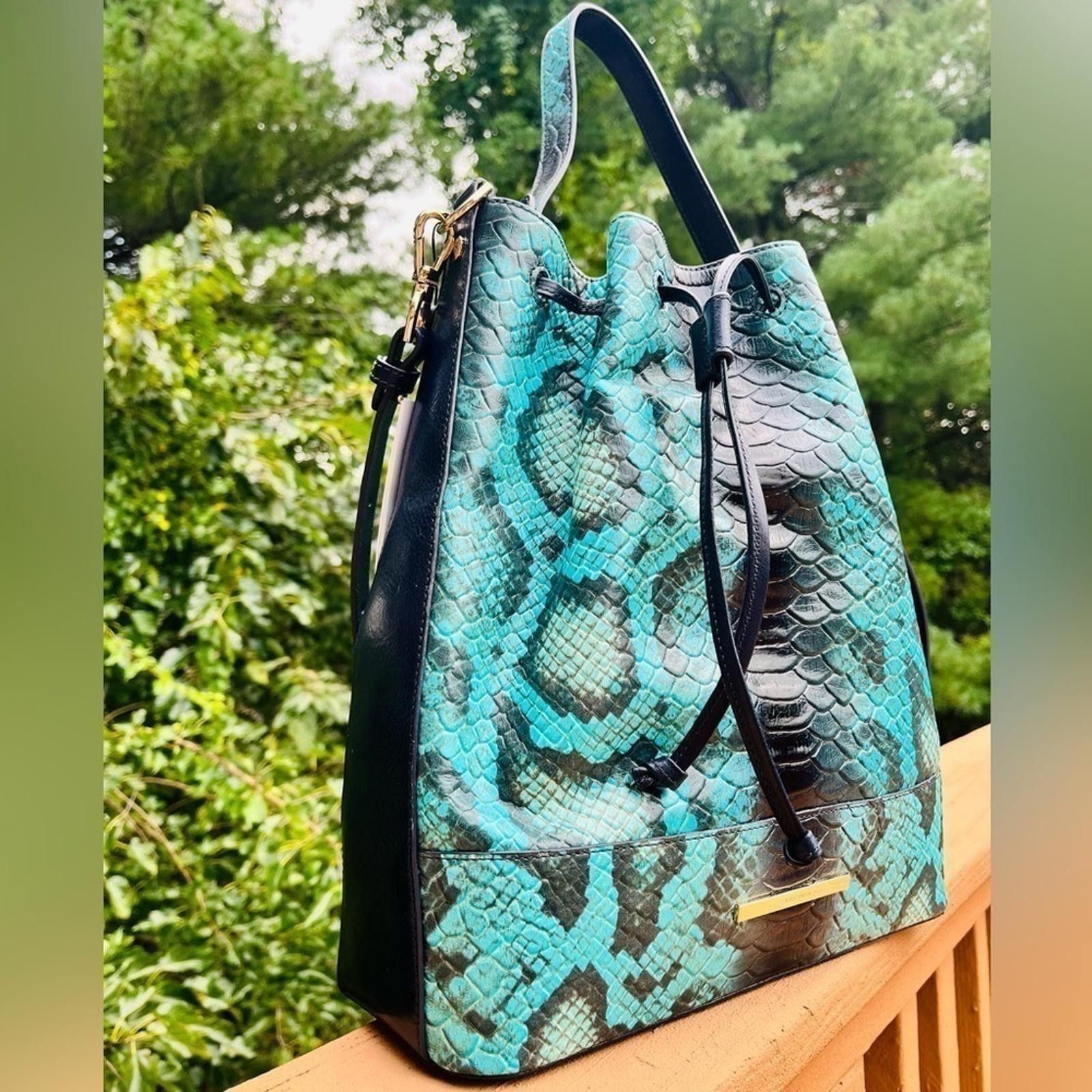 BRAHMIN Brahmin Marlowe Blue Waterford Bucket Shoulder Bag Size ONE SIZE - 2 Thumbnail