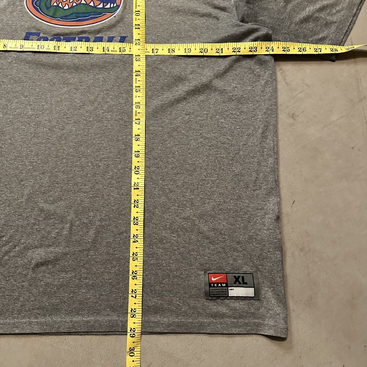Nike Vintage Y2K Nike University of Florida Football Shirt Size US XL / EU 56 / 4 - 6 Thumbnail