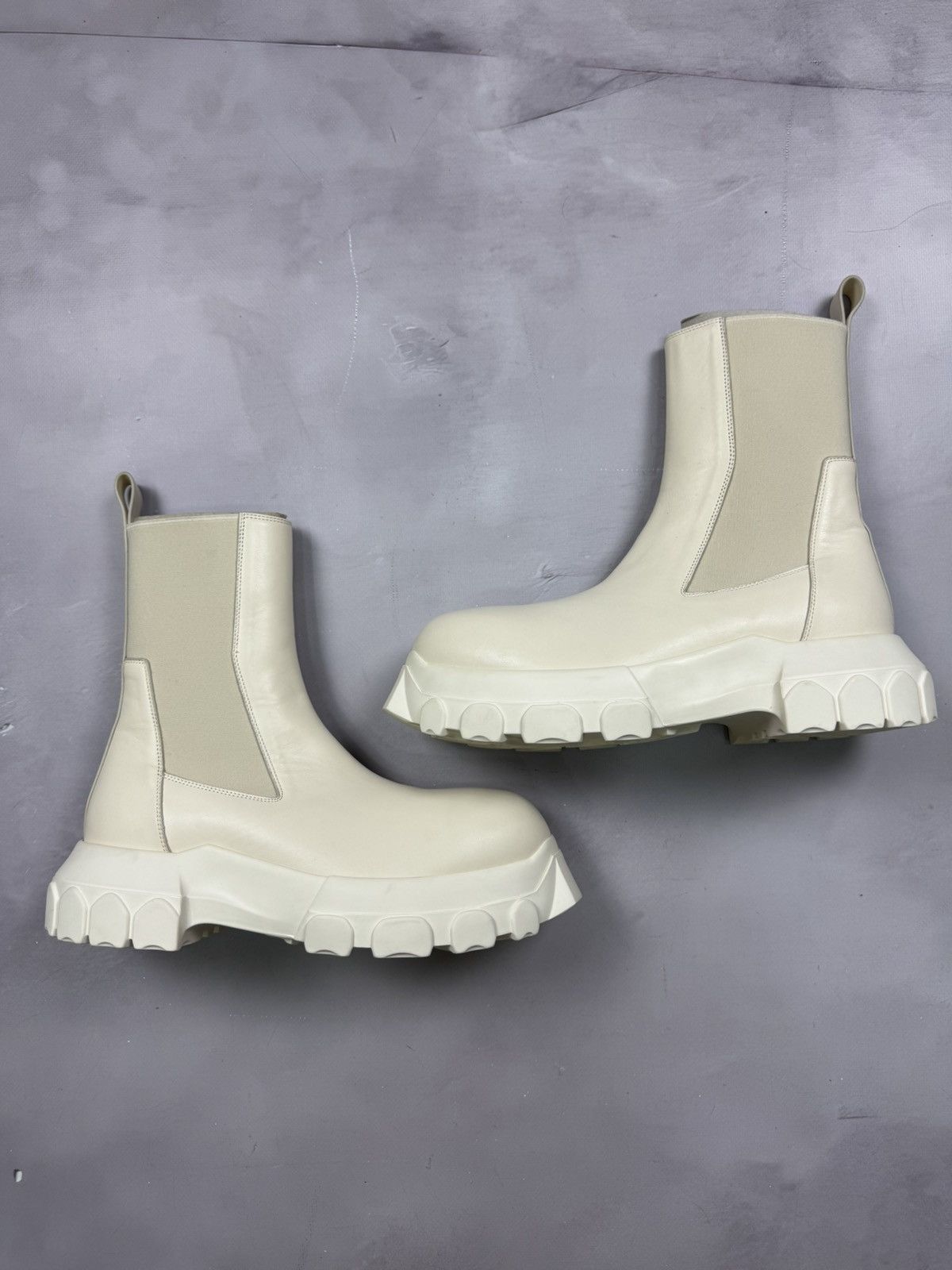 Rick Owens Ss24 Rick Owens Beatle Bozo Tractor Boots(Milk/43) Size US 10 / EU 43 - 3 Thumbnail