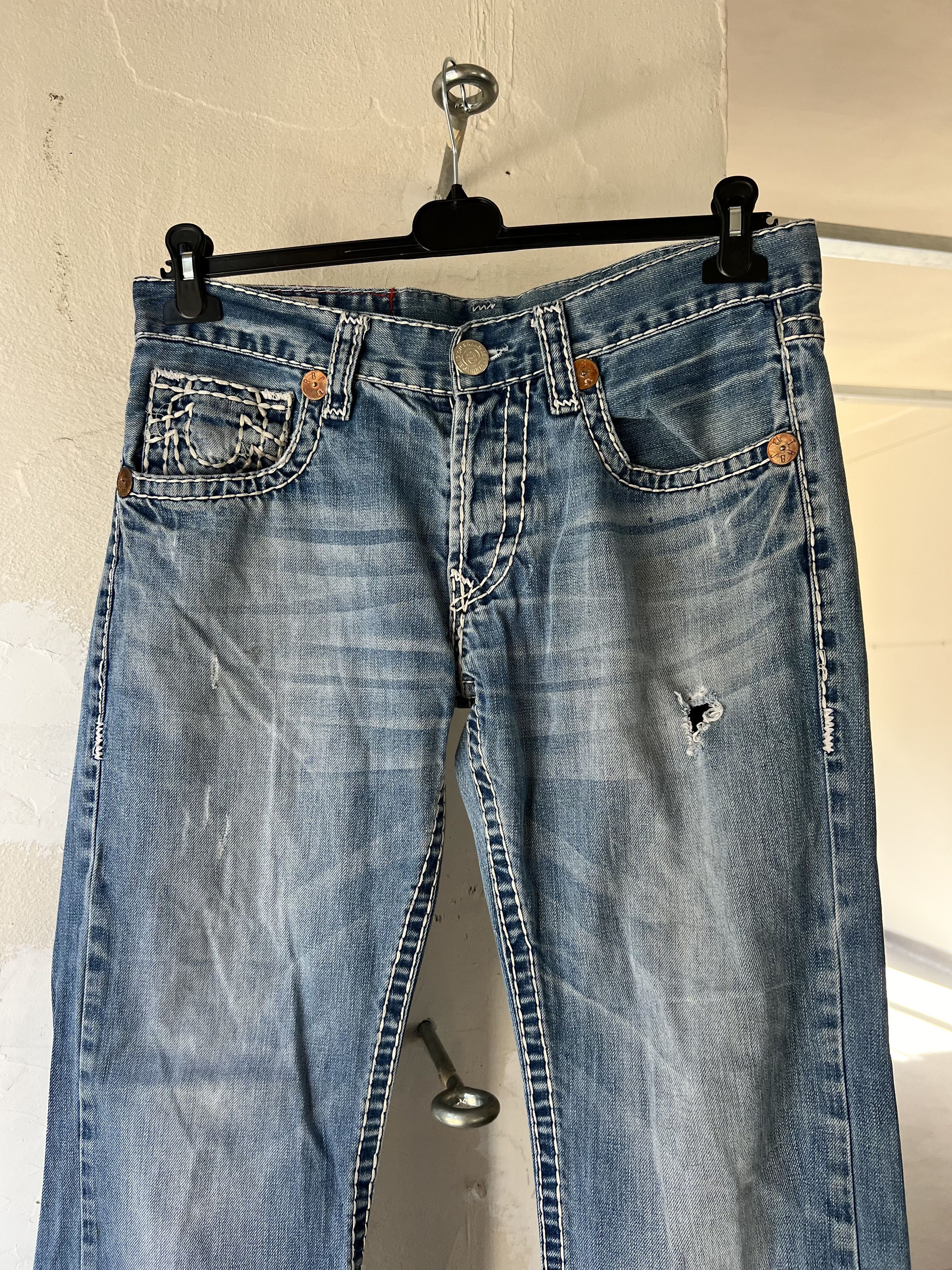 True Religion True Religion Made in USA Vintage Logan Super T Size US 34 / EU 50 - 2 Thumbnail