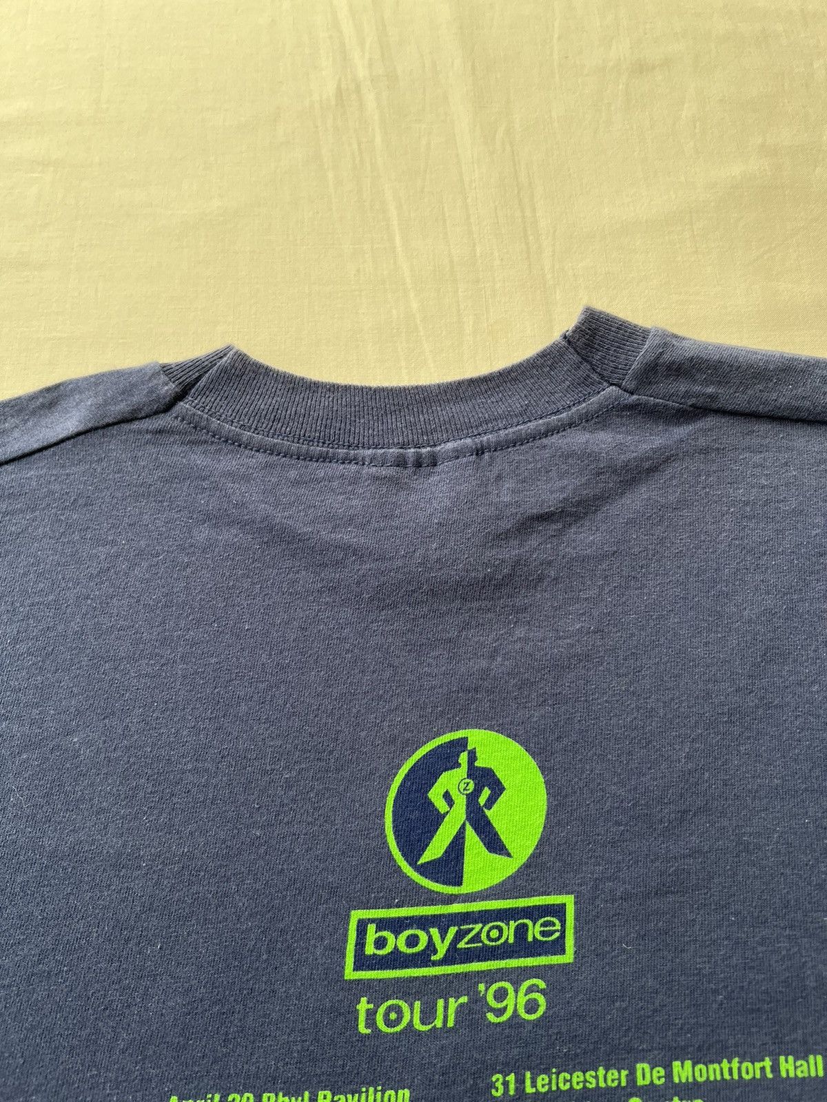 Band Tees Vintage 1996 Boyzone Tour 96 Pop Band Navy T-shirt Size US L / EU 52-54 / 3 - 15 Thumbnail