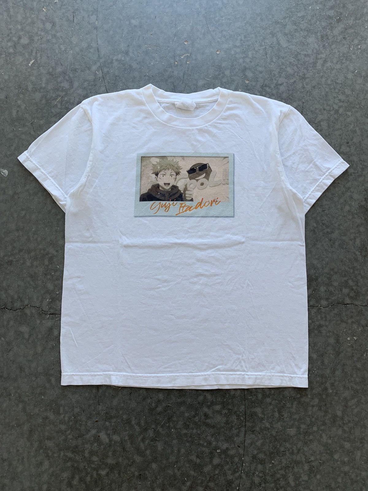 Anime × Japanese Brand Jujutsu Kaisen Yuji Itadori Graphic Tee Size US M / EU 48-50 / 2 - 1 Thumbnail