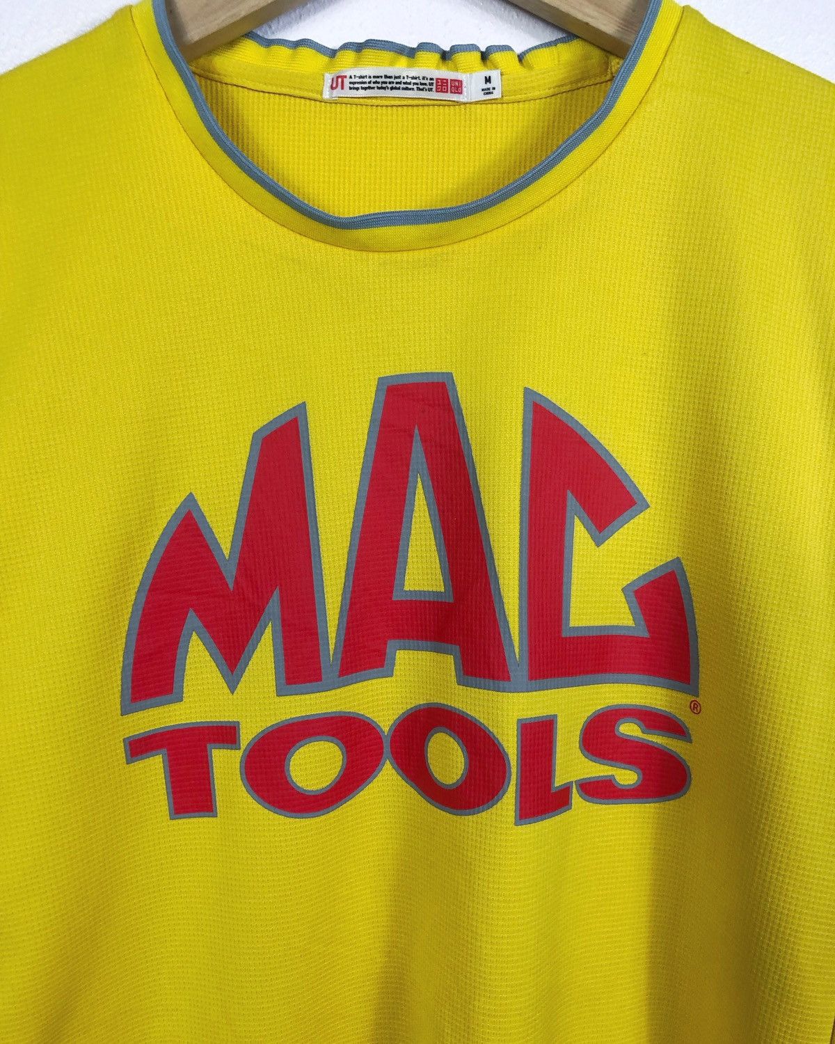 Uniqlo Rare Uniqlo X Mac Tools Tee Size US M / EU 48-50 / 2 - 3 Thumbnail